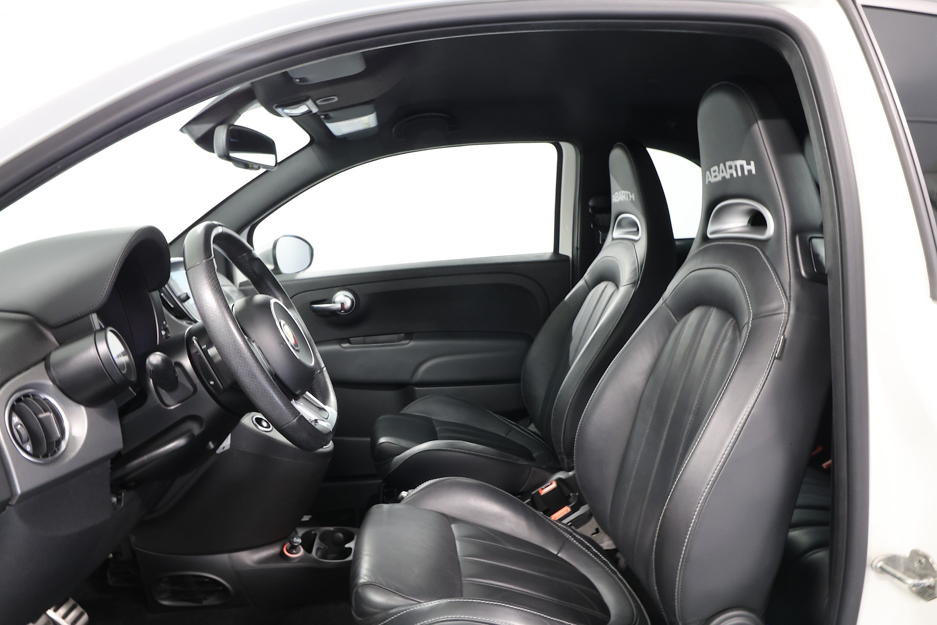 FIAT 595 1.4 16V Turbo Abarth Turismo Dualogic-image-6