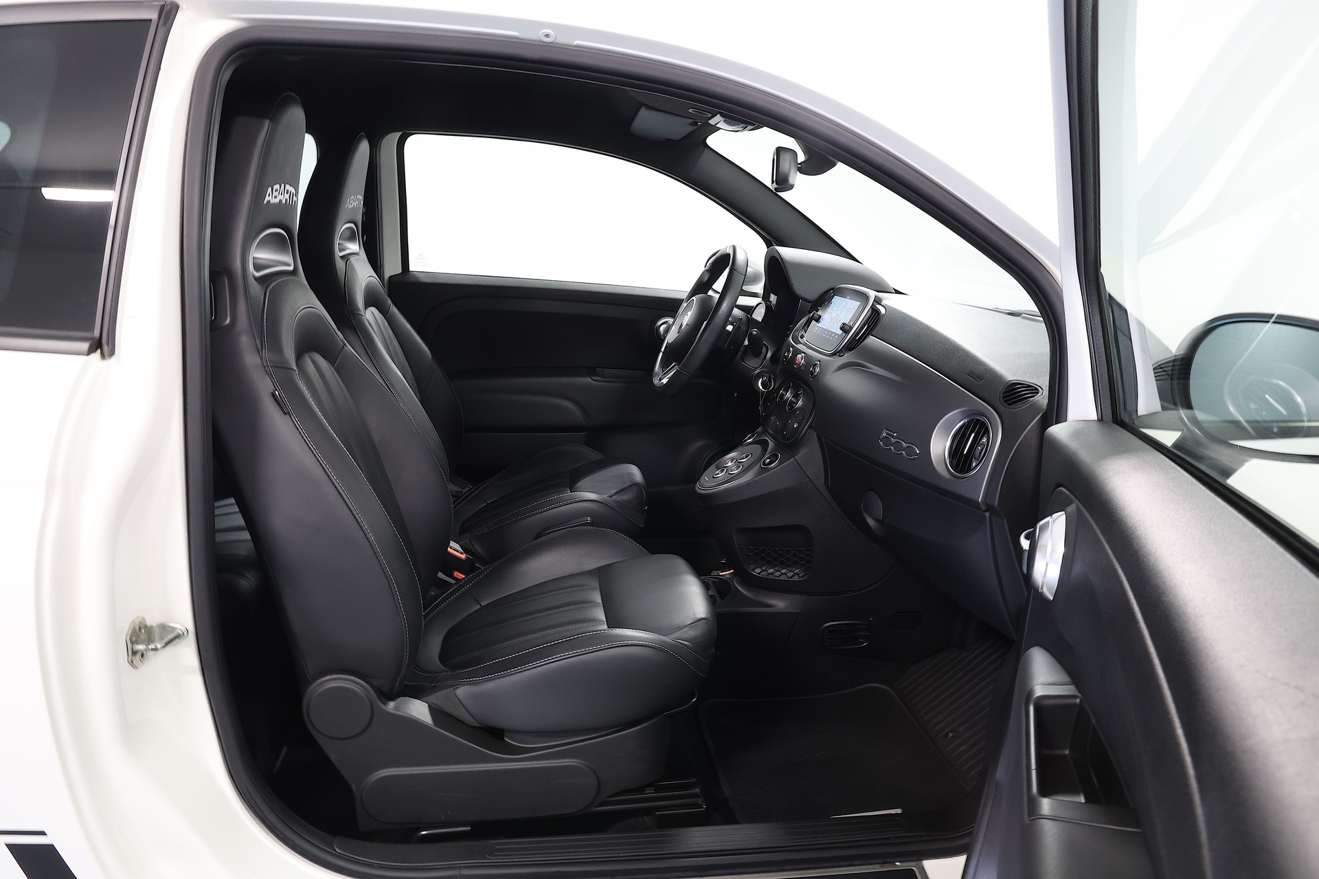 FIAT 595 1.4 16V Turbo Abarth Turismo Dualogic-image-8