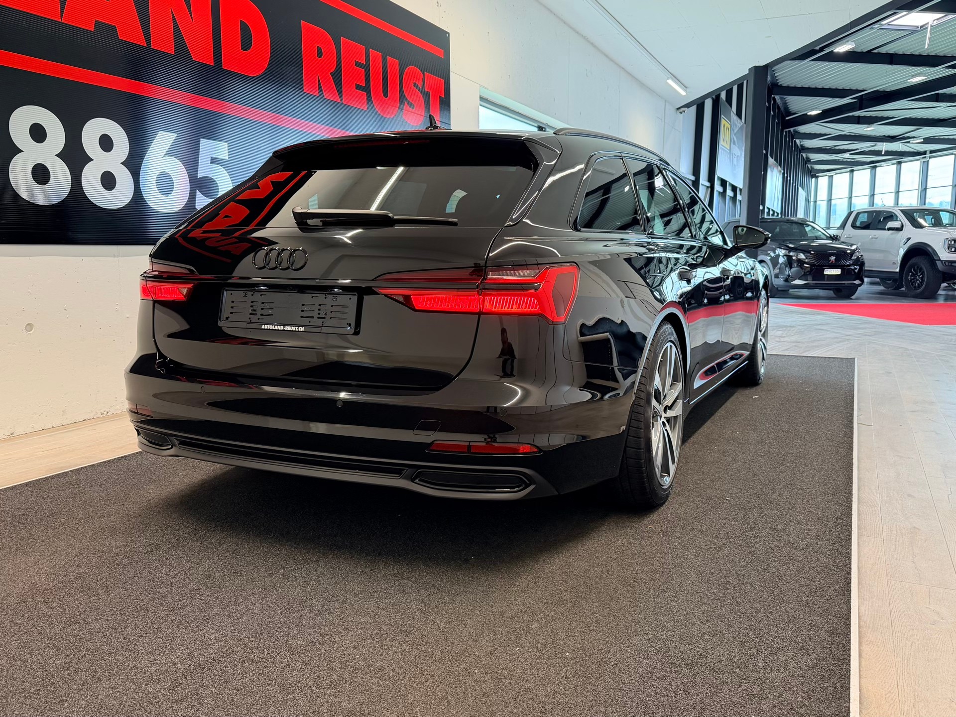AUDI A6 Avant 45 TFSI Sport S-tronic quattro-image-6