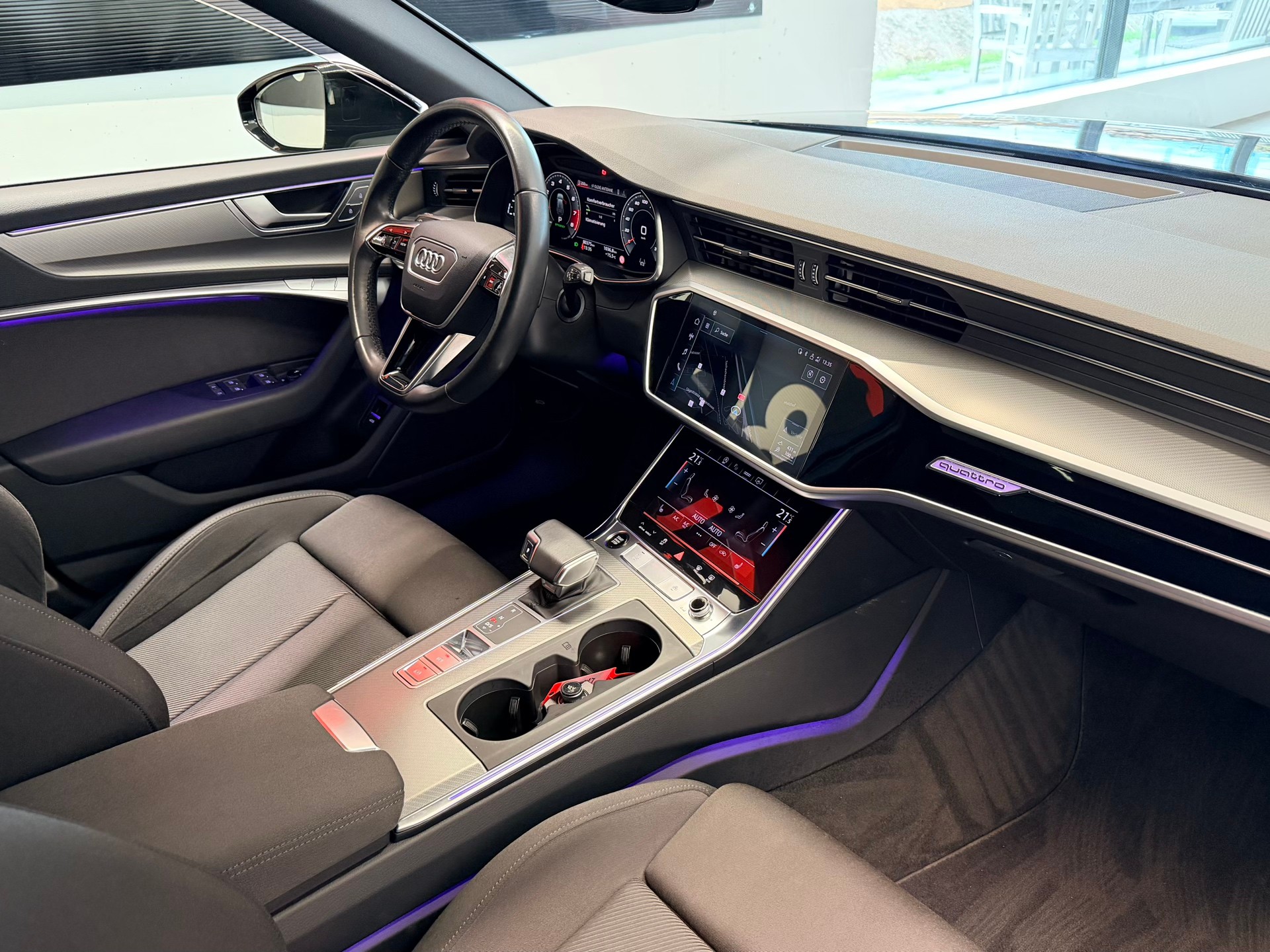 AUDI A6 Avant 45 TFSI Sport S-tronic quattro-image-22