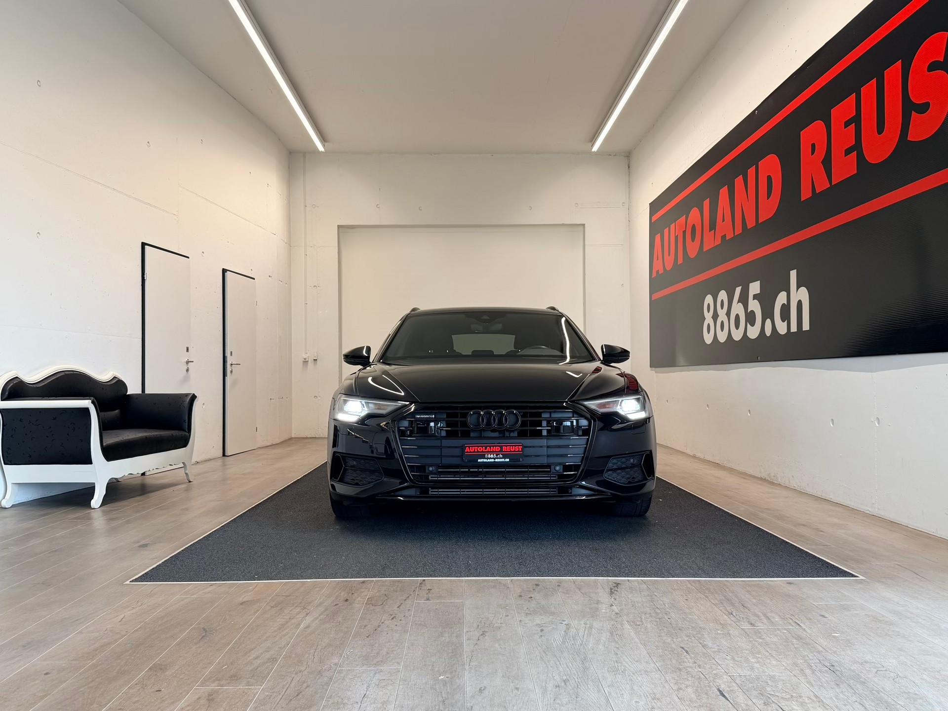 AUDI A6 Avant 45 TFSI Sport S-tronic quattro-image-1