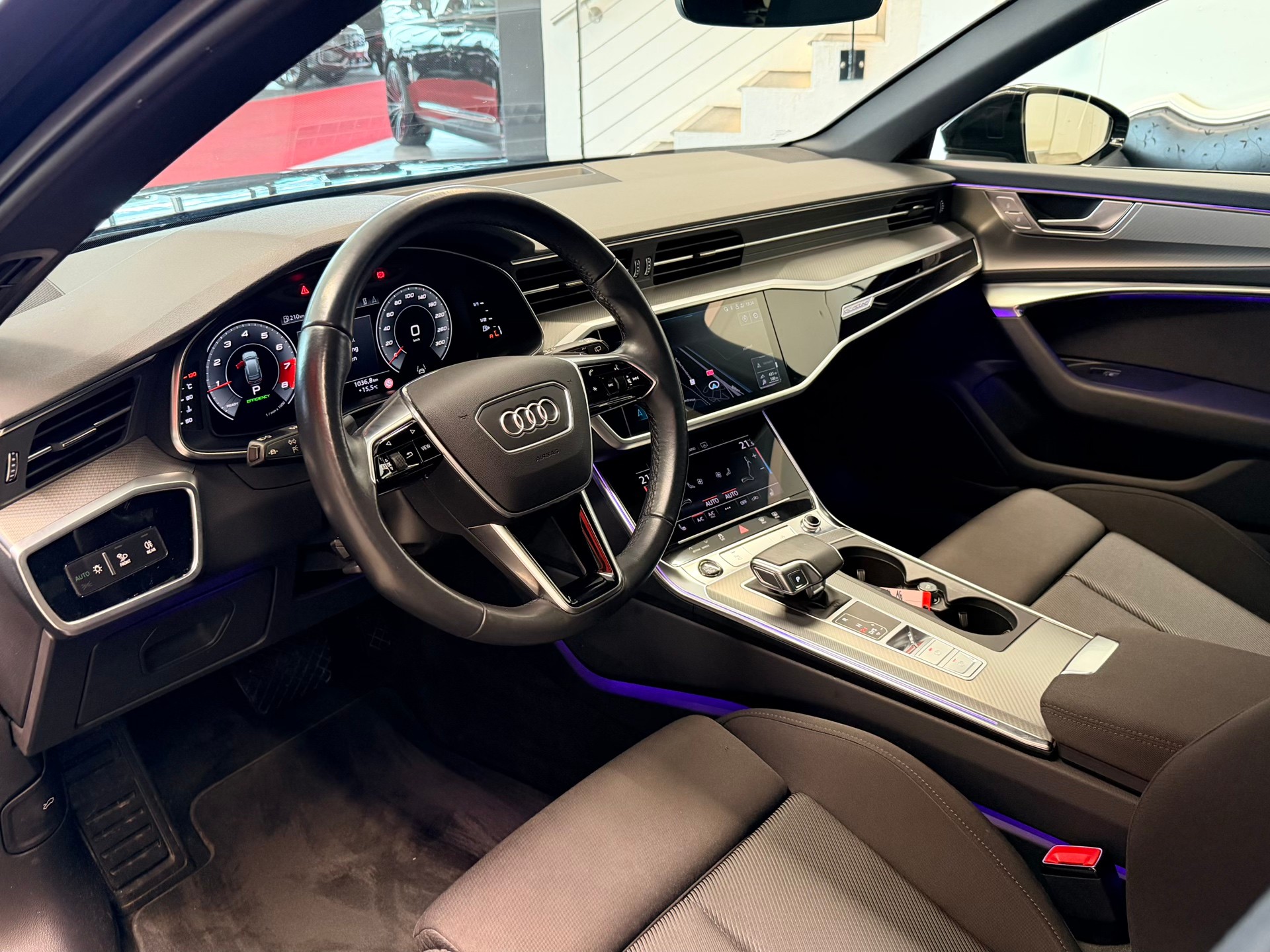 AUDI A6 Avant 45 TFSI Sport S-tronic quattro-image-11