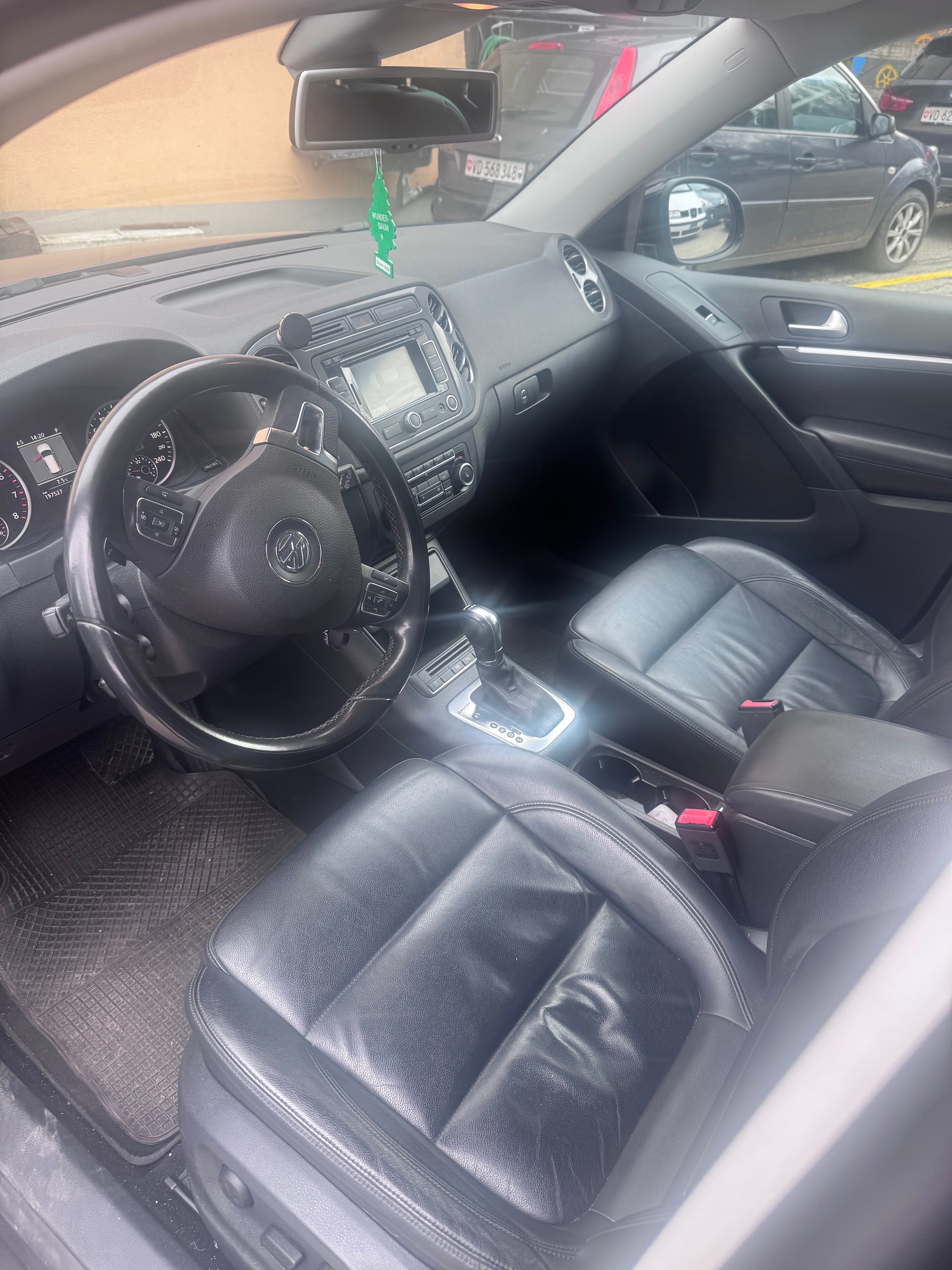 VW Tiguan 2.0 TSI Sport&Style 4Motion DSG-image-1