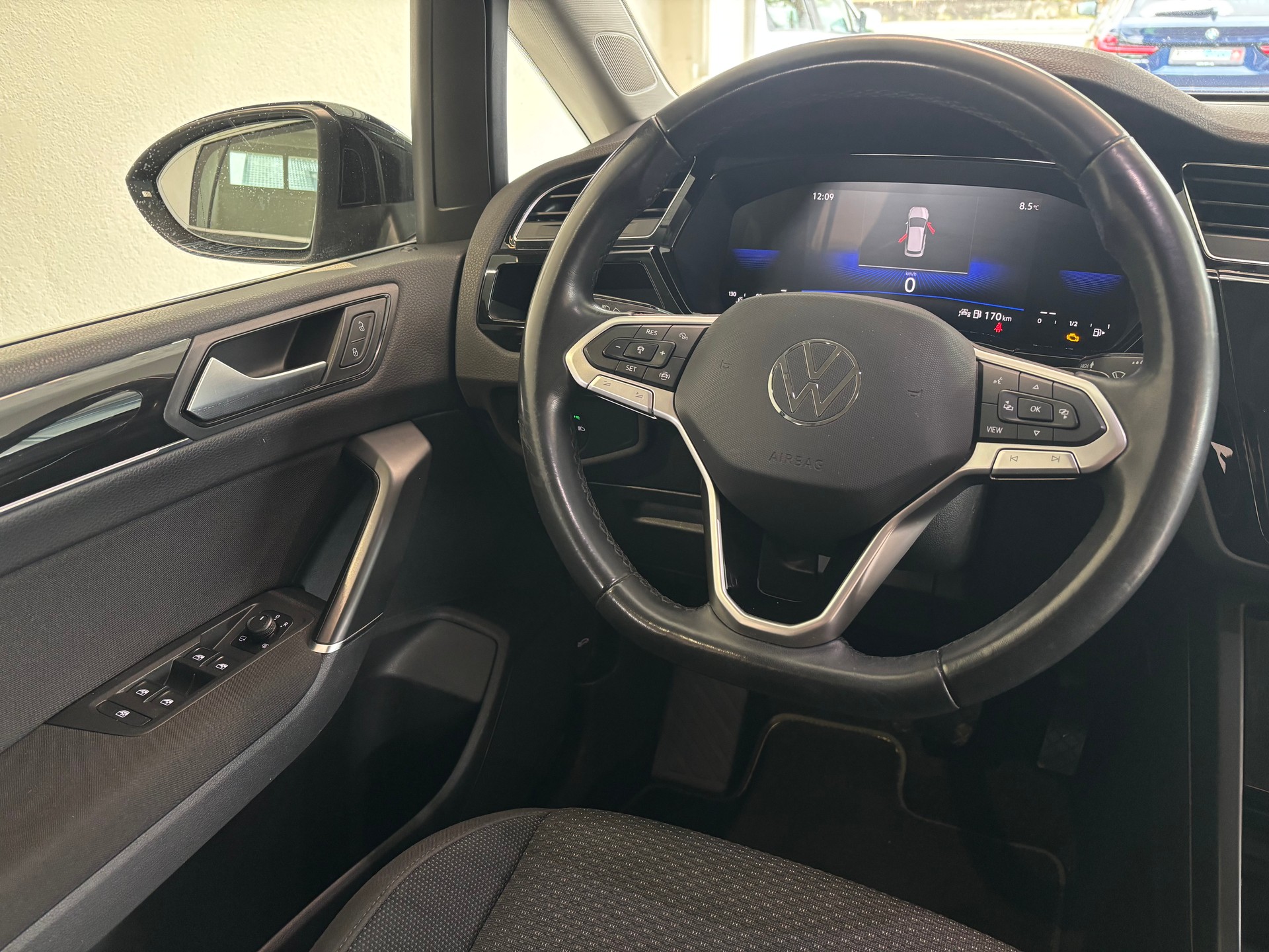 VW Touran 2.0 TDI BlueMotion Technology Comfortline DSG-image-14