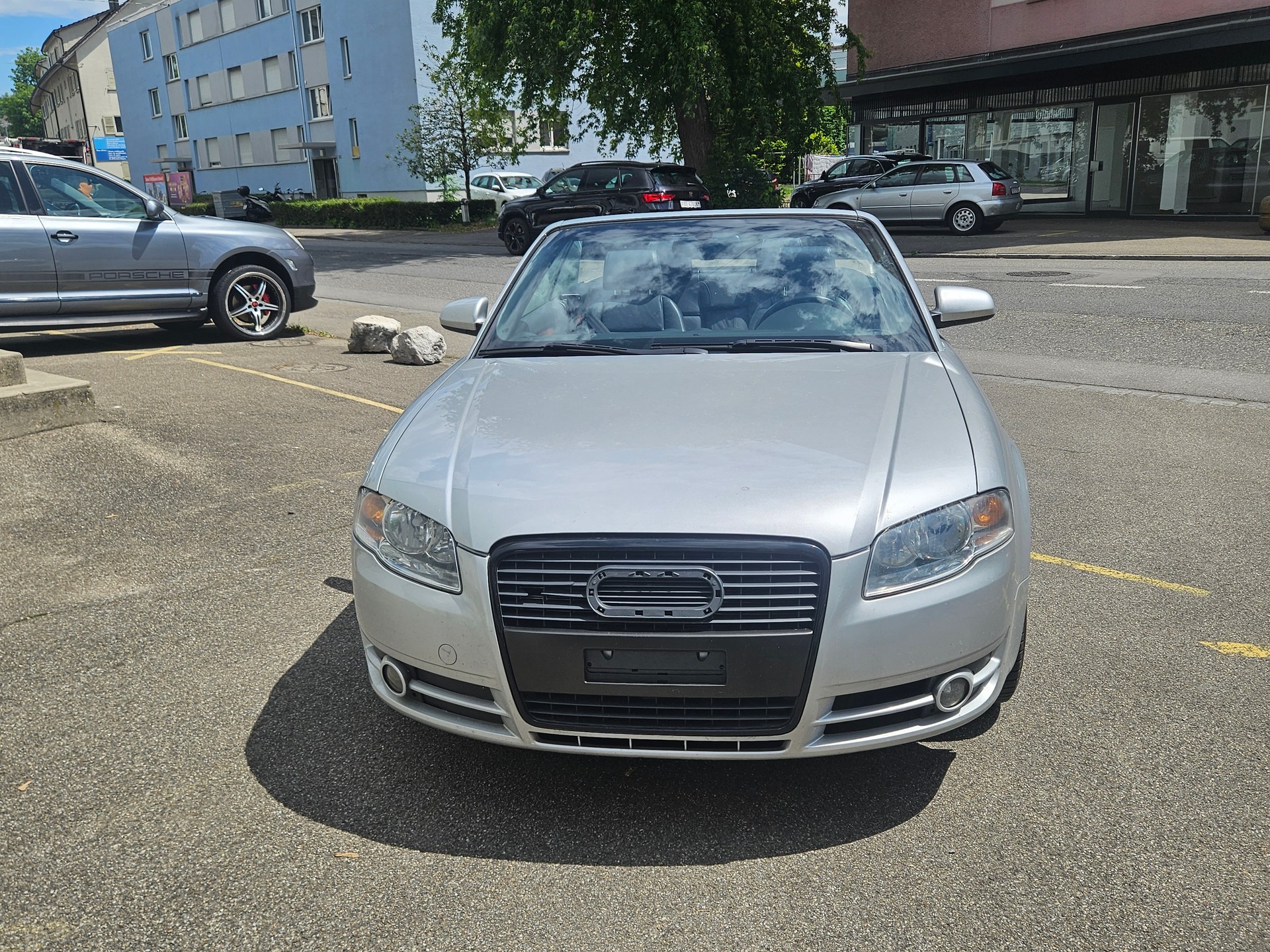 AUDI A4 Cabriolet 1.8 Turbo-image-0