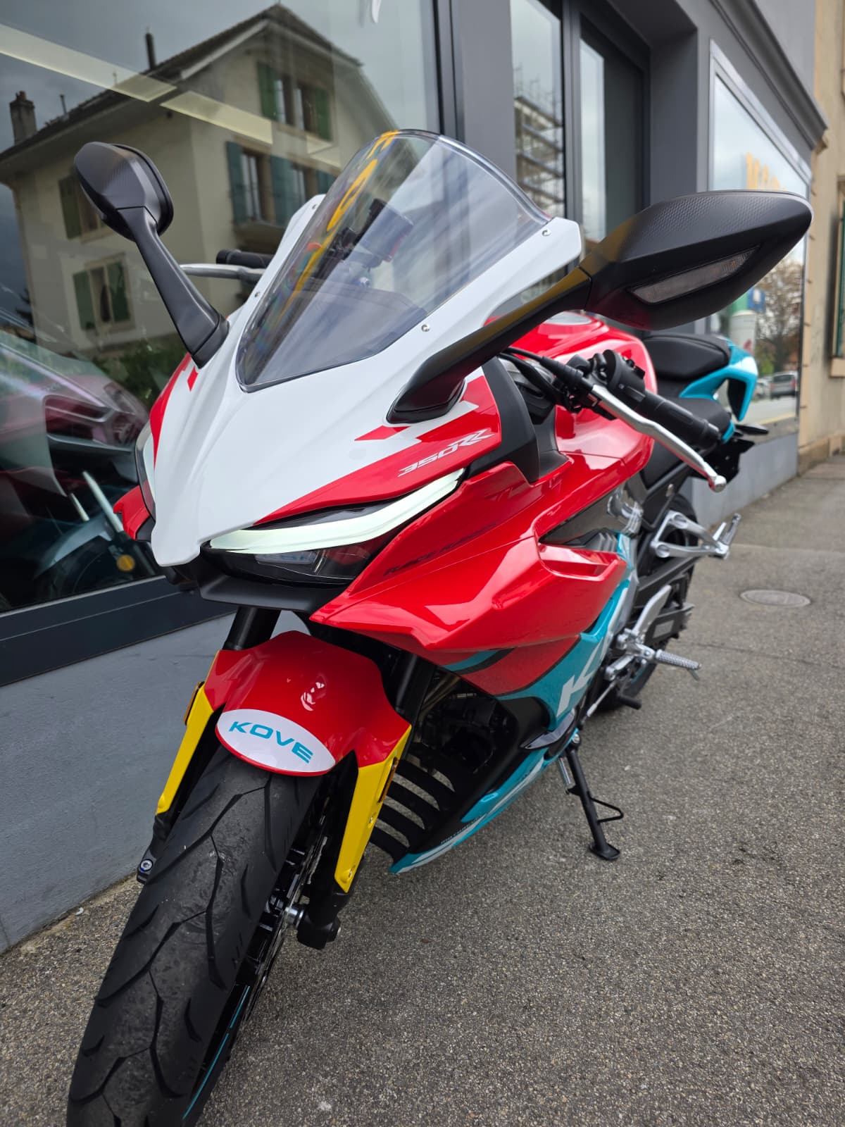 KOVE 350RR WSBK-showroom-element-3