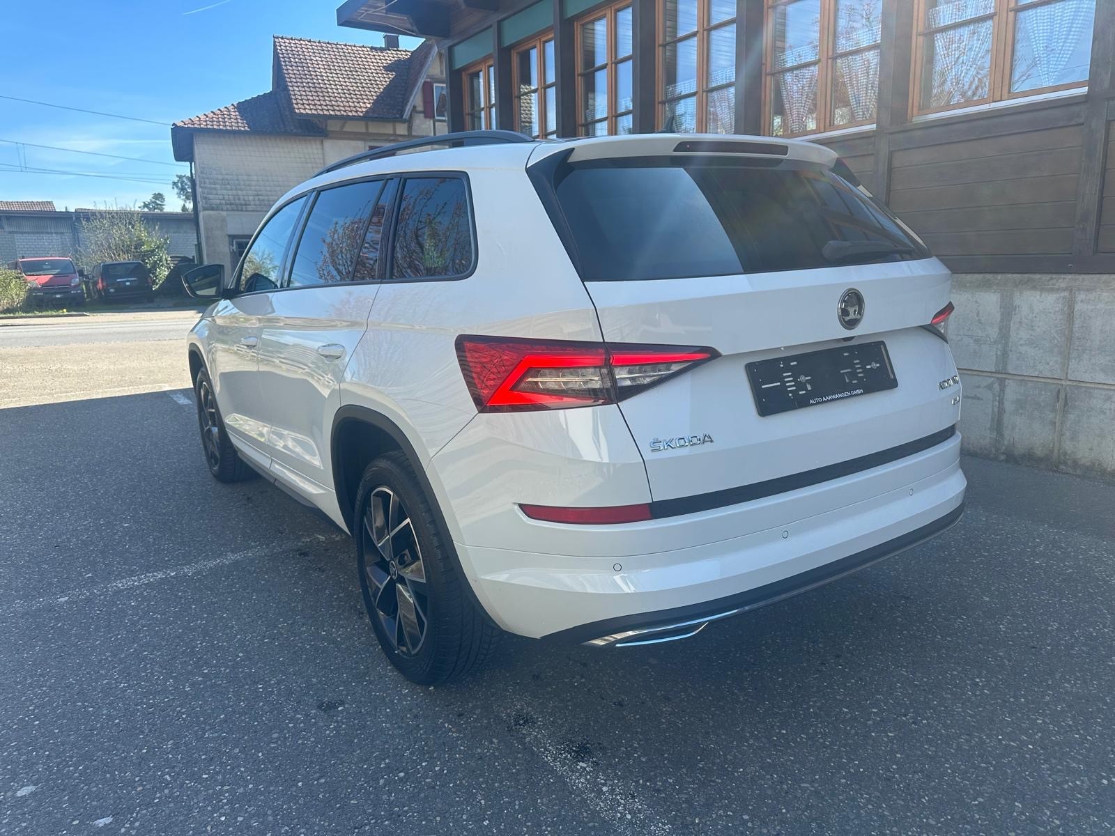 SKODA Kodiaq 2.0 TDI CR Sport Line 4x4 DSG-image-3