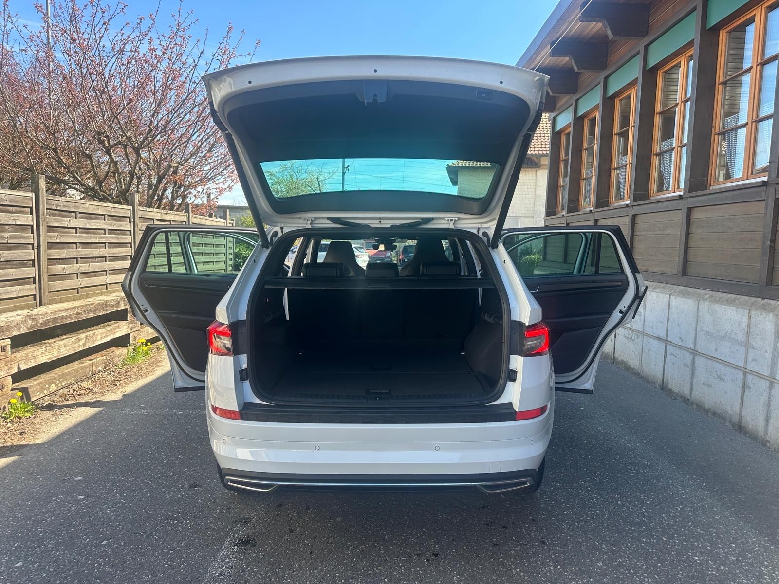 SKODA Kodiaq 2.0 TDI CR Sport Line 4x4 DSG-image-6