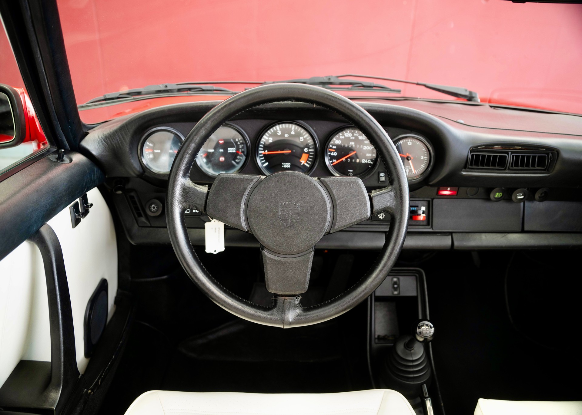 PORSCHE 911 SC Cabrio (Mint condition, Matching Number, 1st hand, 1st paint)-image-16