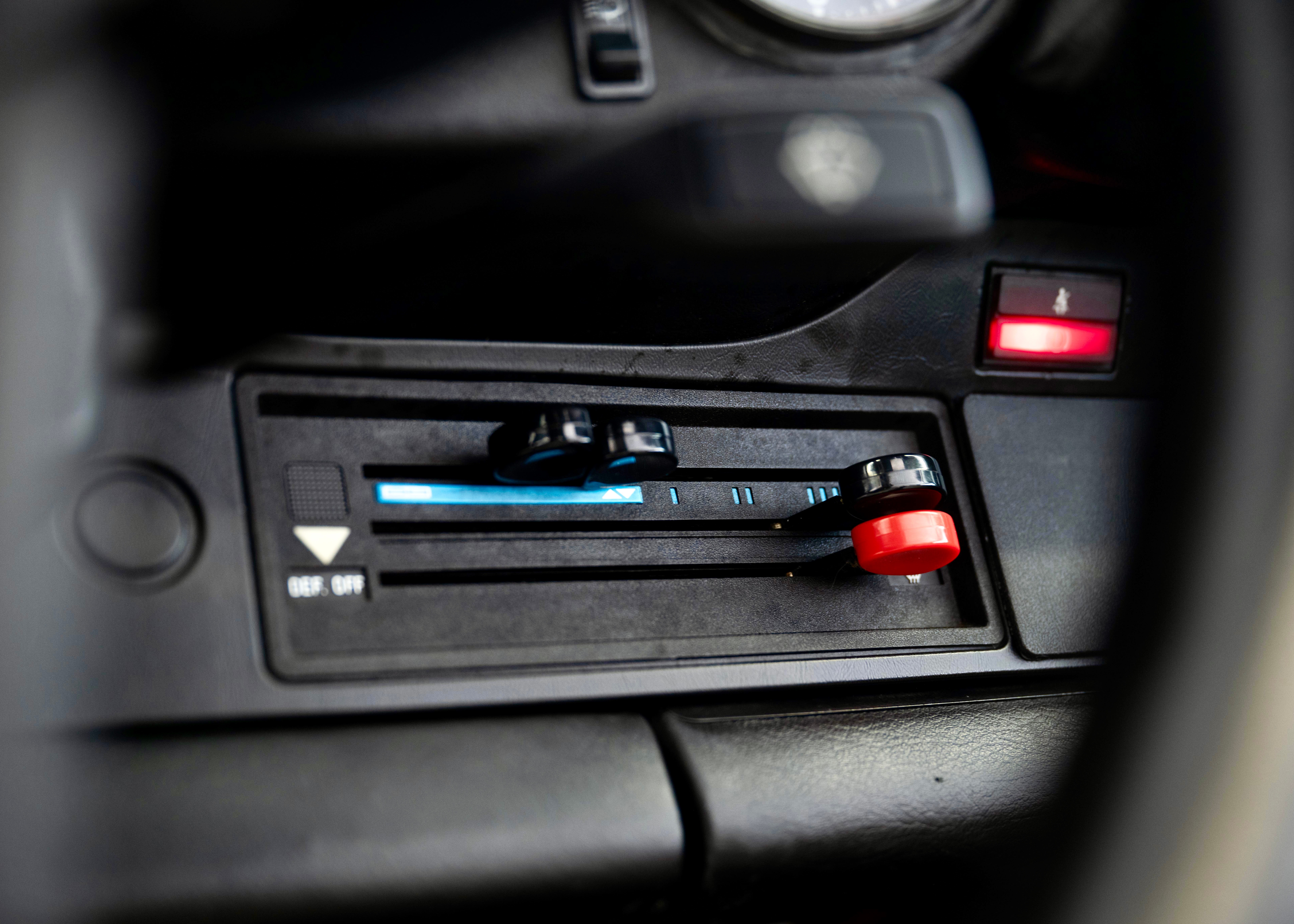 Image PORSCHE 911 911 SC Cabrio (Mint condition, Matching Number, 1st hand, 1st paint)