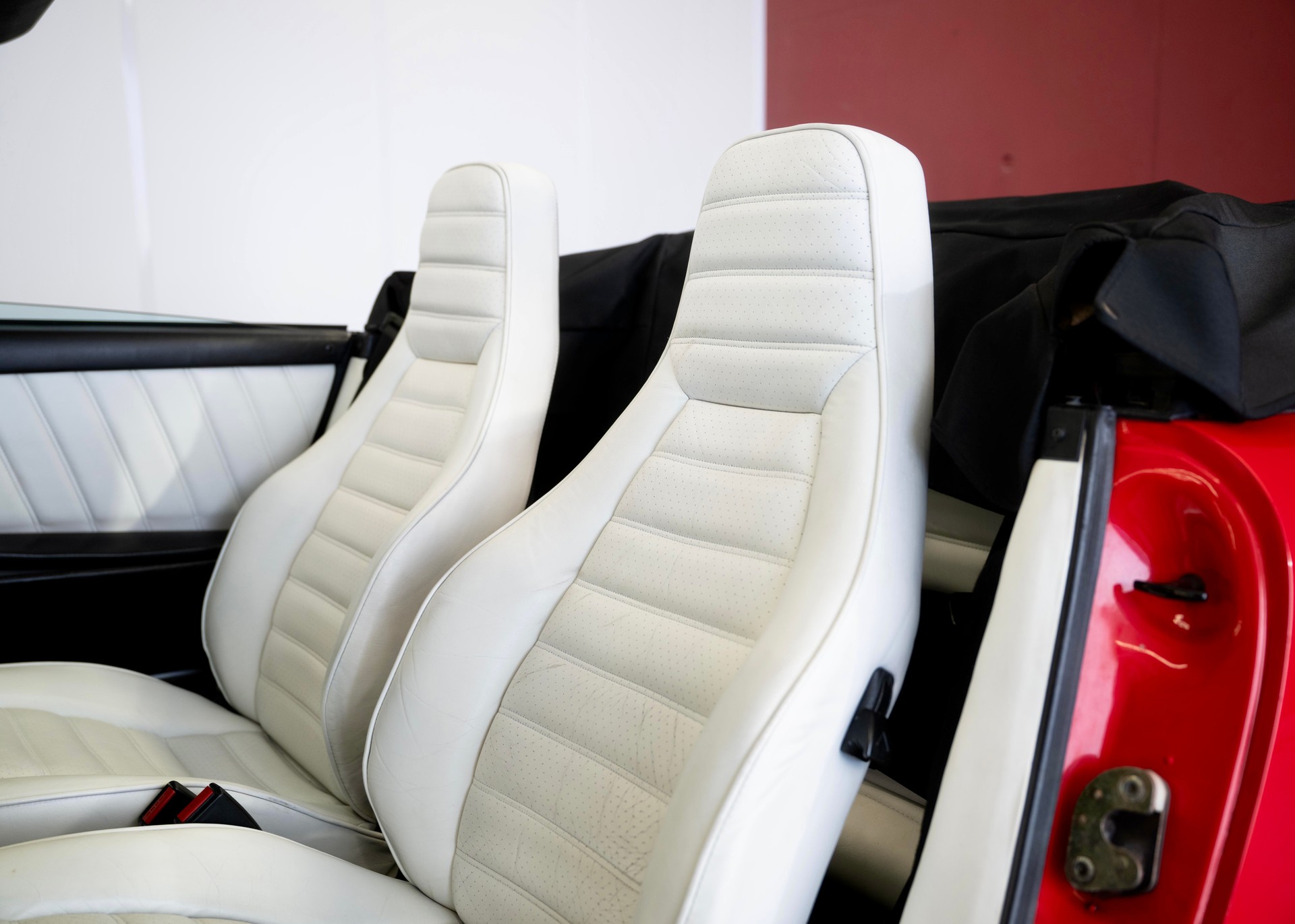 PORSCHE 911 SC Cabrio (Mint condition, Matching Number, 1st hand, 1st paint)-image-22