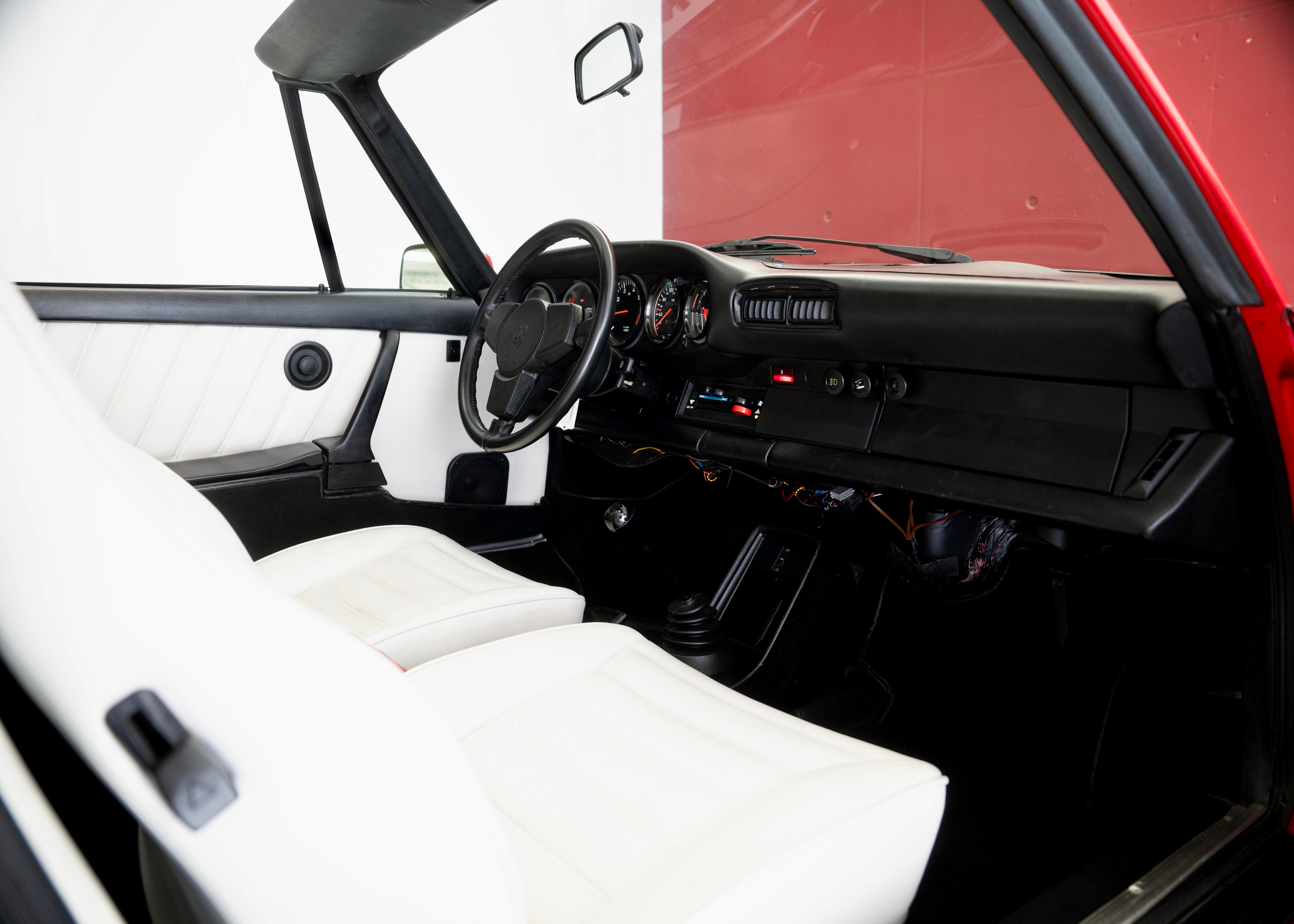 Image PORSCHE 911 911 SC Cabrio (Mint condition, Matching Number, 1st hand, 1st paint)