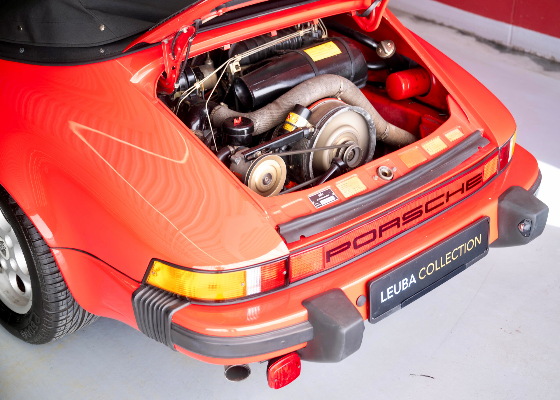 PORSCHE 911 SC Cabrio (Mint condition, Matching Number, 1st hand, 1st paint)-image-14