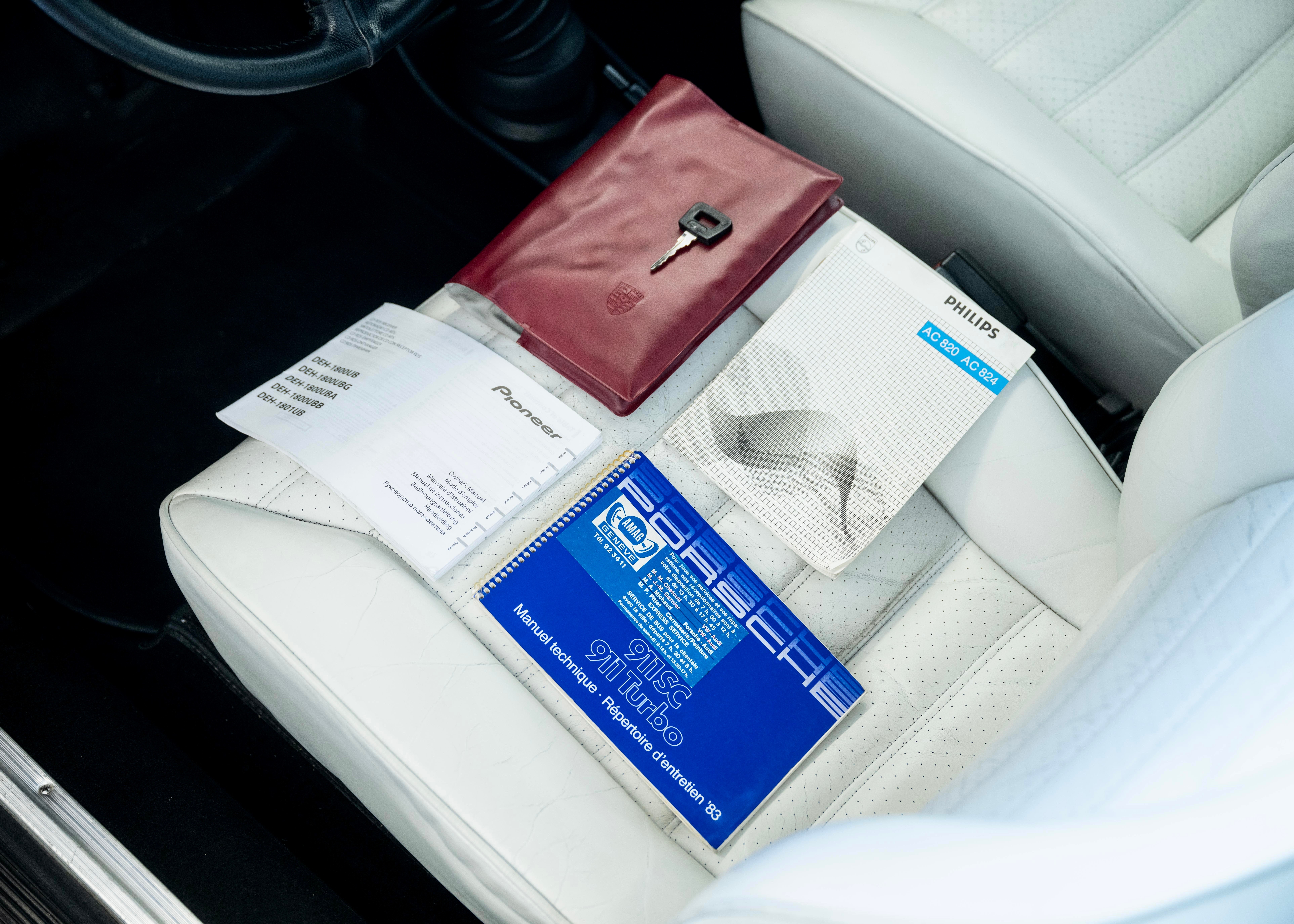 Image PORSCHE 911 911 SC Cabrio (Mint condition, Matching Number, 1st hand, 1st paint)