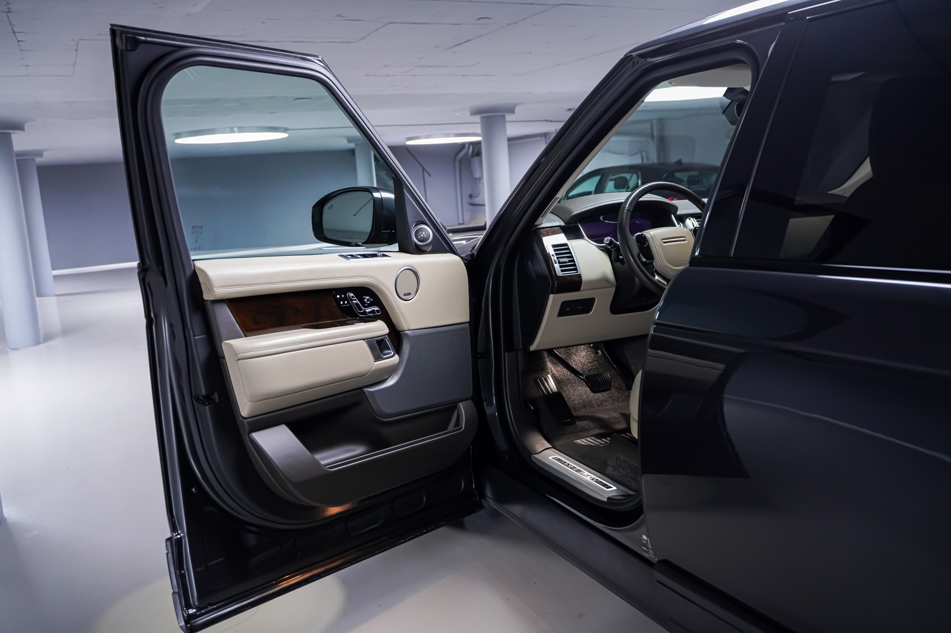 LAND ROVER Range Rover LWB 3.0 SDV6 Vogue Automatic-image-7