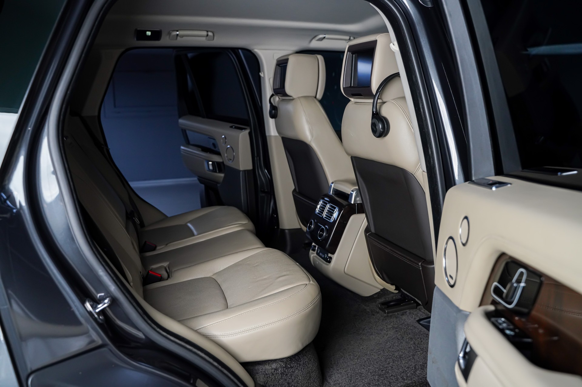 LAND ROVER Range Rover LWB 3.0 SDV6 Vogue Automatic-image-14