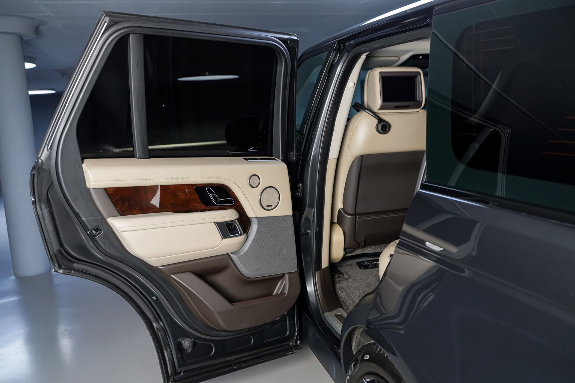 LAND ROVER Range Rover LWB 3.0 SDV6 Vogue Automatic-image-13