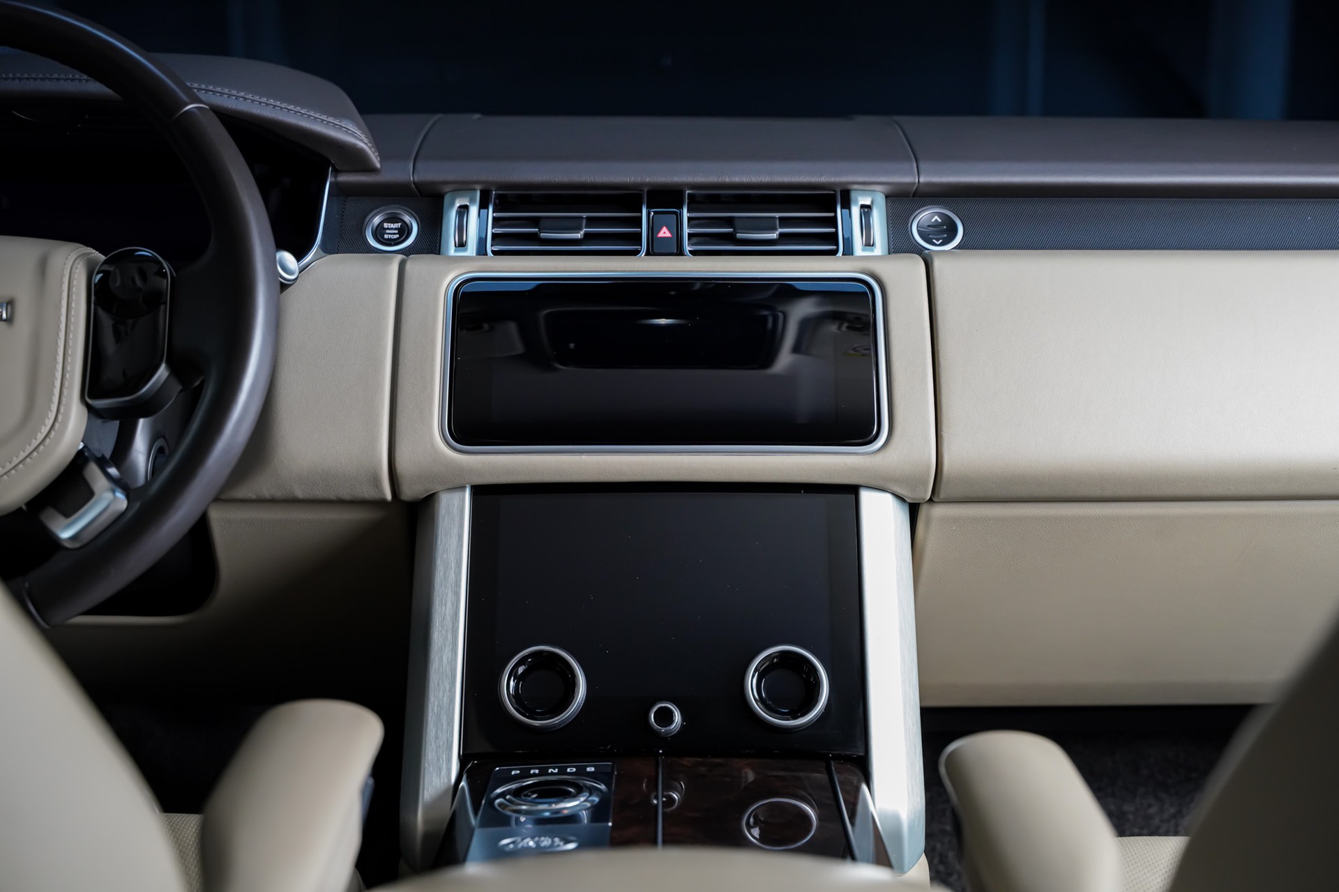LAND ROVER Range Rover LWB 3.0 SDV6 Vogue Automatic-image-21