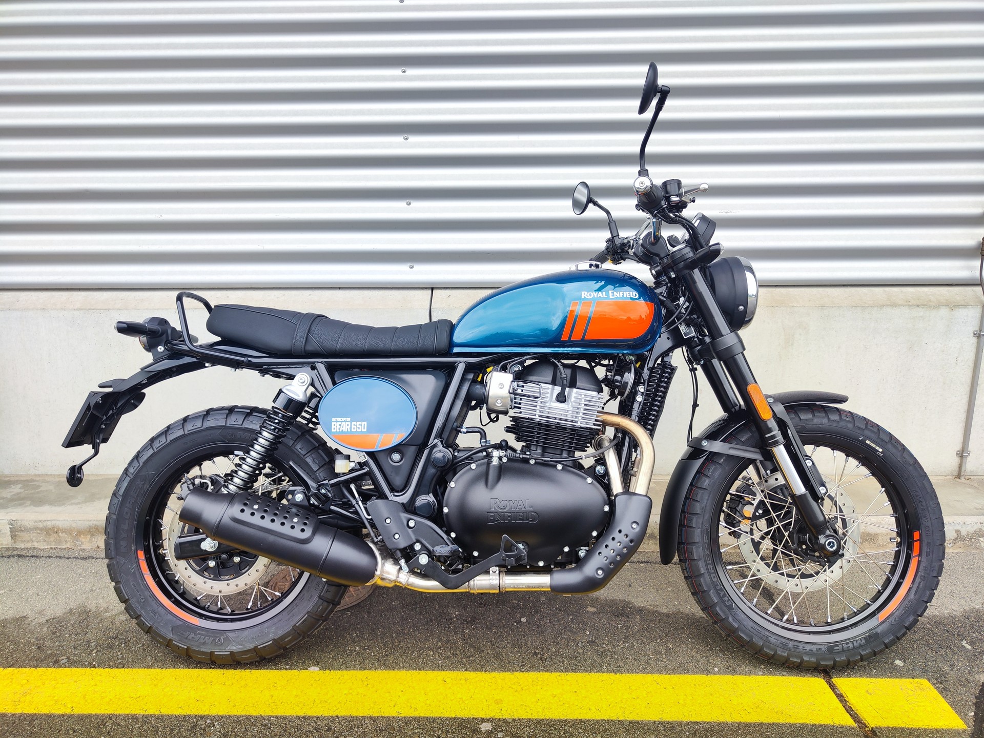 ROYAL ENFIELD Bear 650 Base