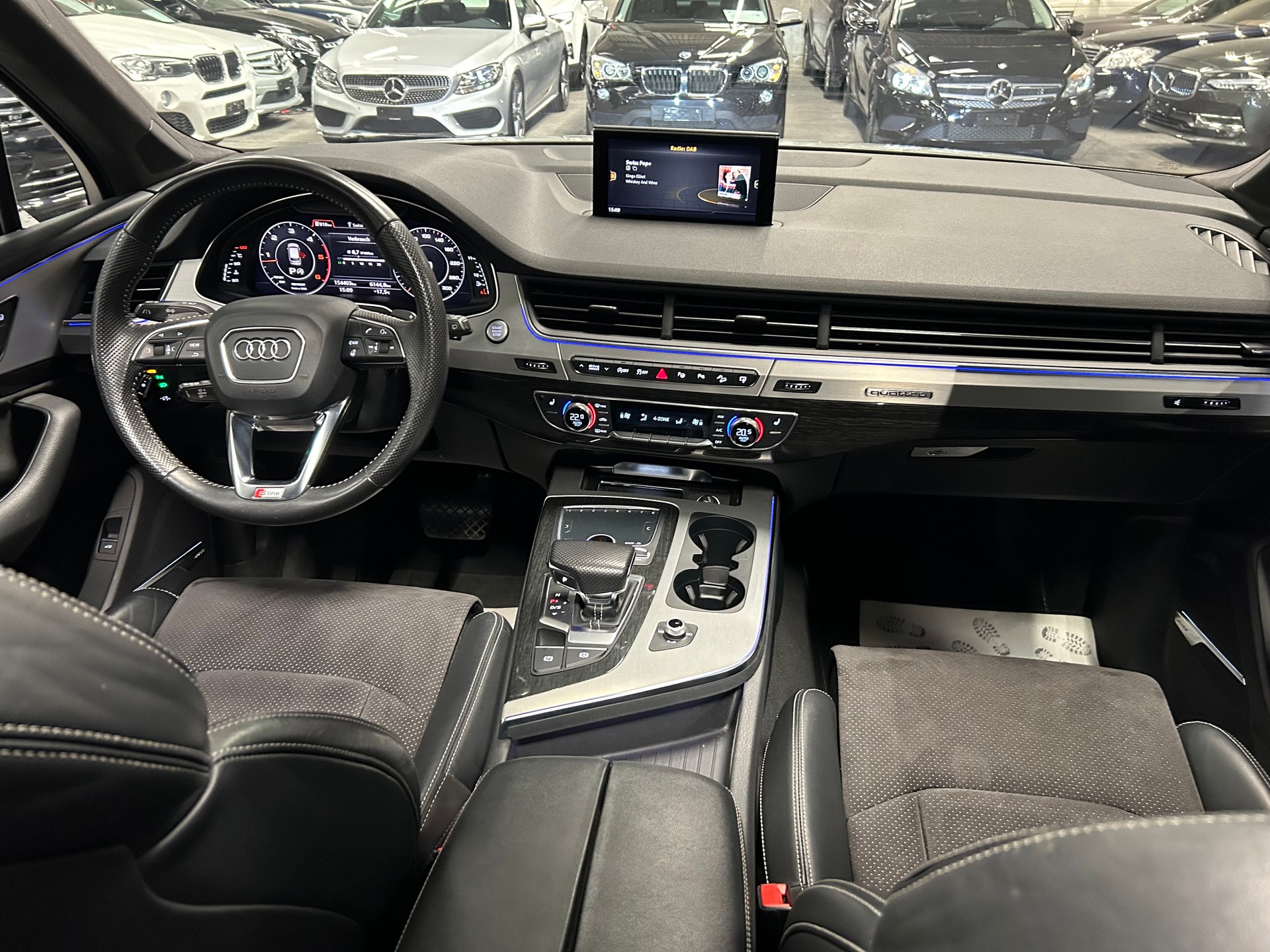 AUDI Q7 3.0 TDI S-LINE tiptronic 7 Sitze-image-12