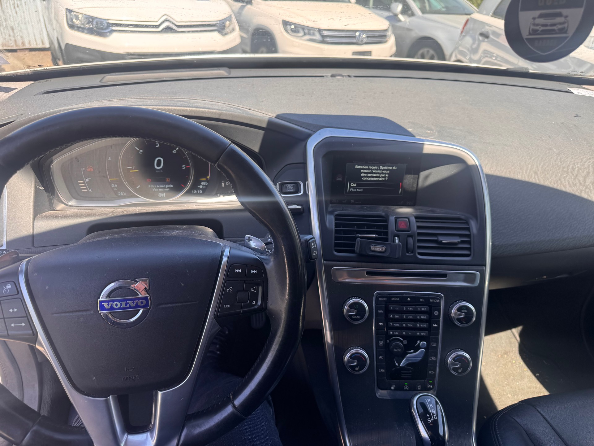VOLVO XC60 D4 Kinetic Geartronic-image-10