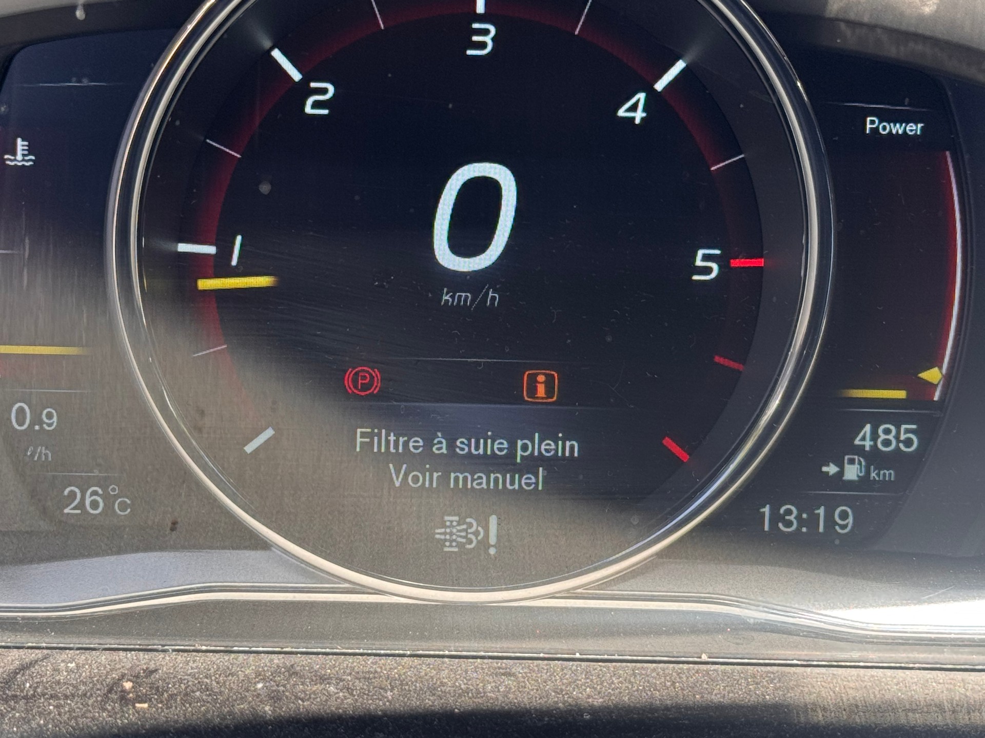 VOLVO XC60 D4 Kinetic Geartronic-image-9