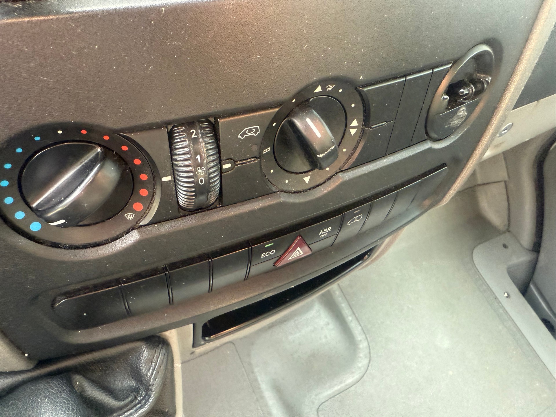 MERCEDES-BENZ Sprinter 316 CDI Standard-image-9