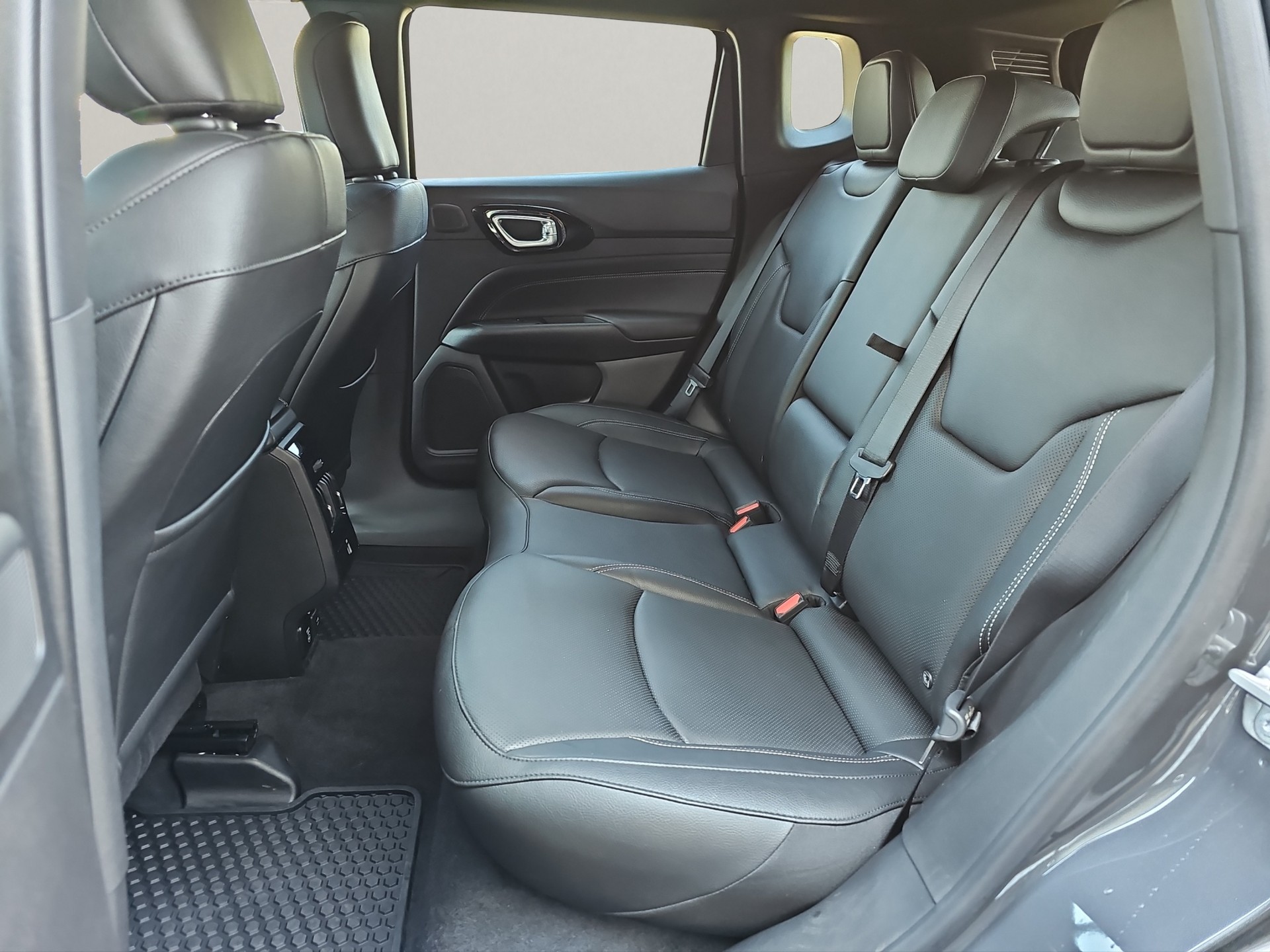 JEEP Compass 1.3 S 4xe S-image-6