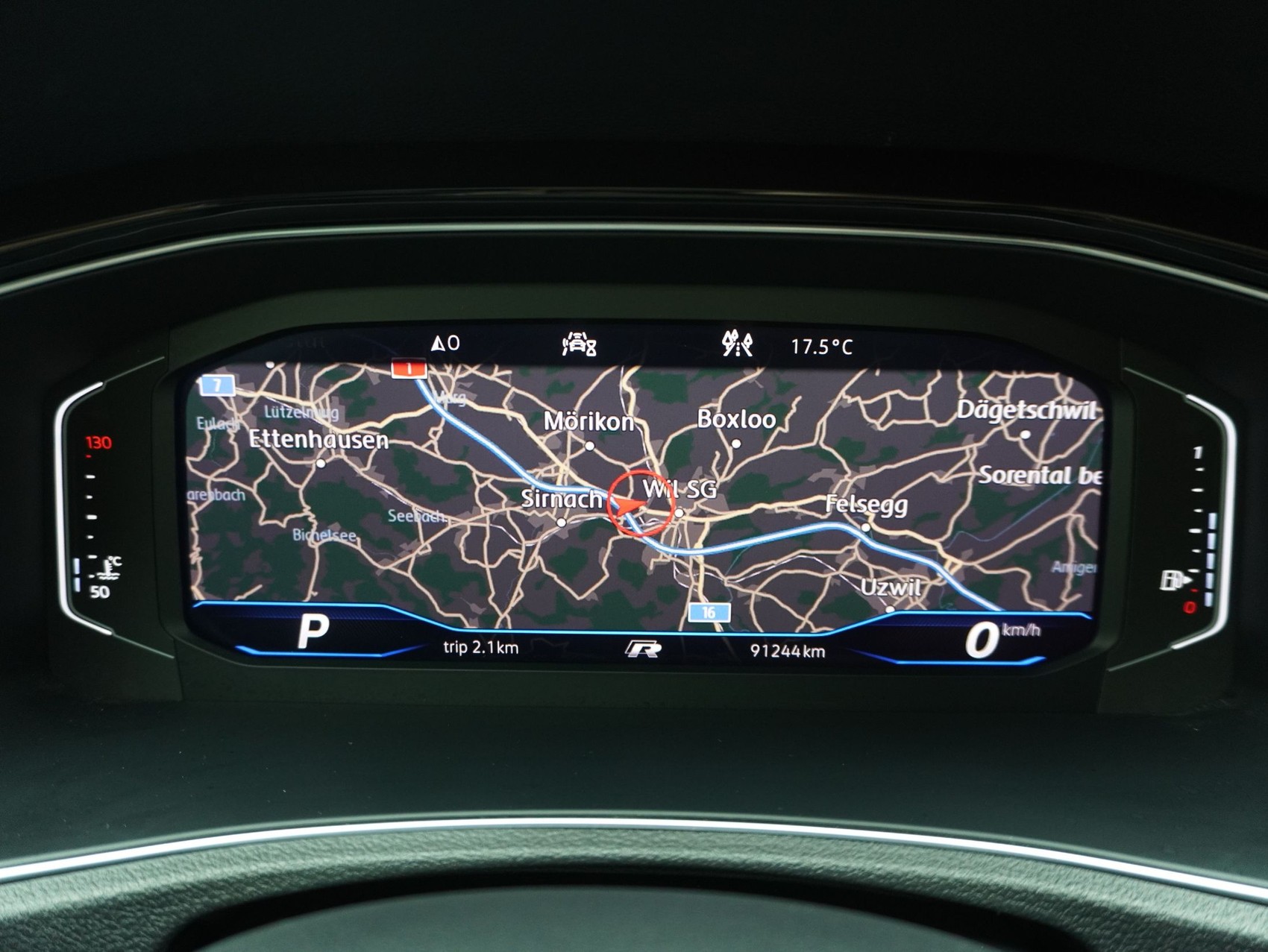 VW T-Roc 2.0 TSI R DSG 4Motion-image-17