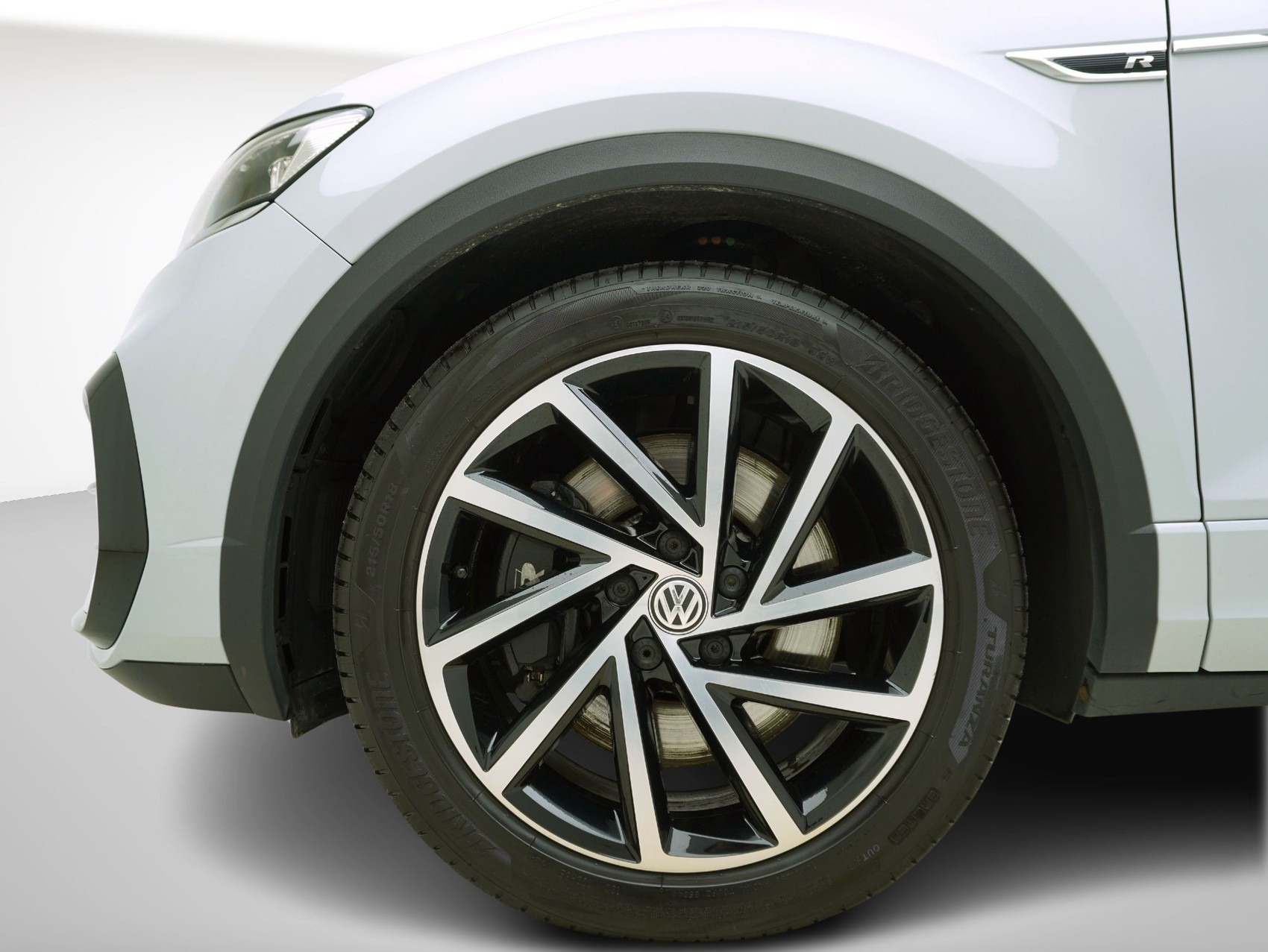 VW T-Roc 2.0 TSI R DSG 4Motion-image-6