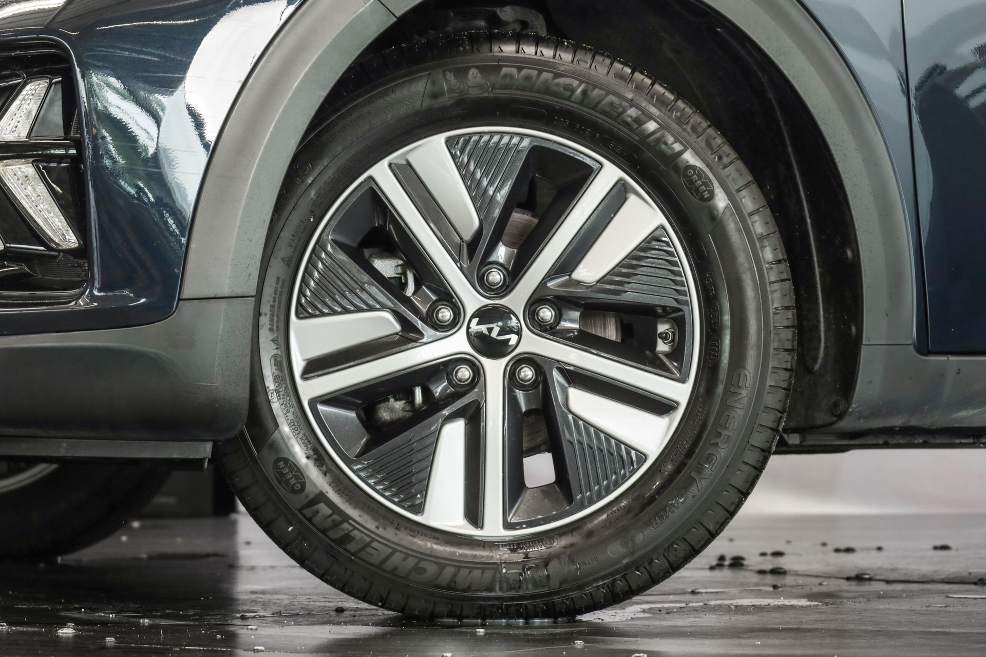 KIA Niro 1.6GDi Hybrid Power DCT-image-12