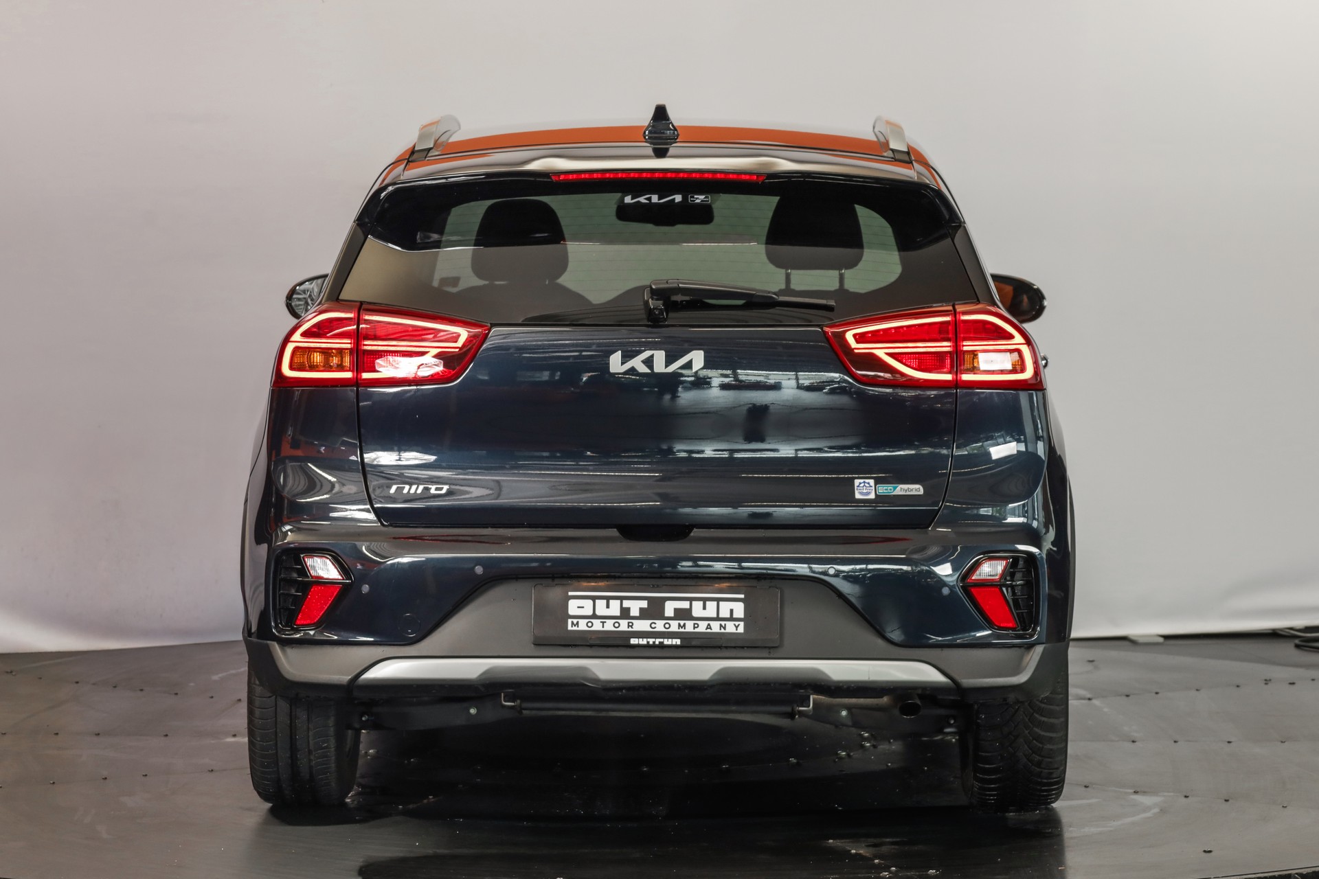 KIA Niro 1.6GDi Hybrid Power DCT-showroom-element-2