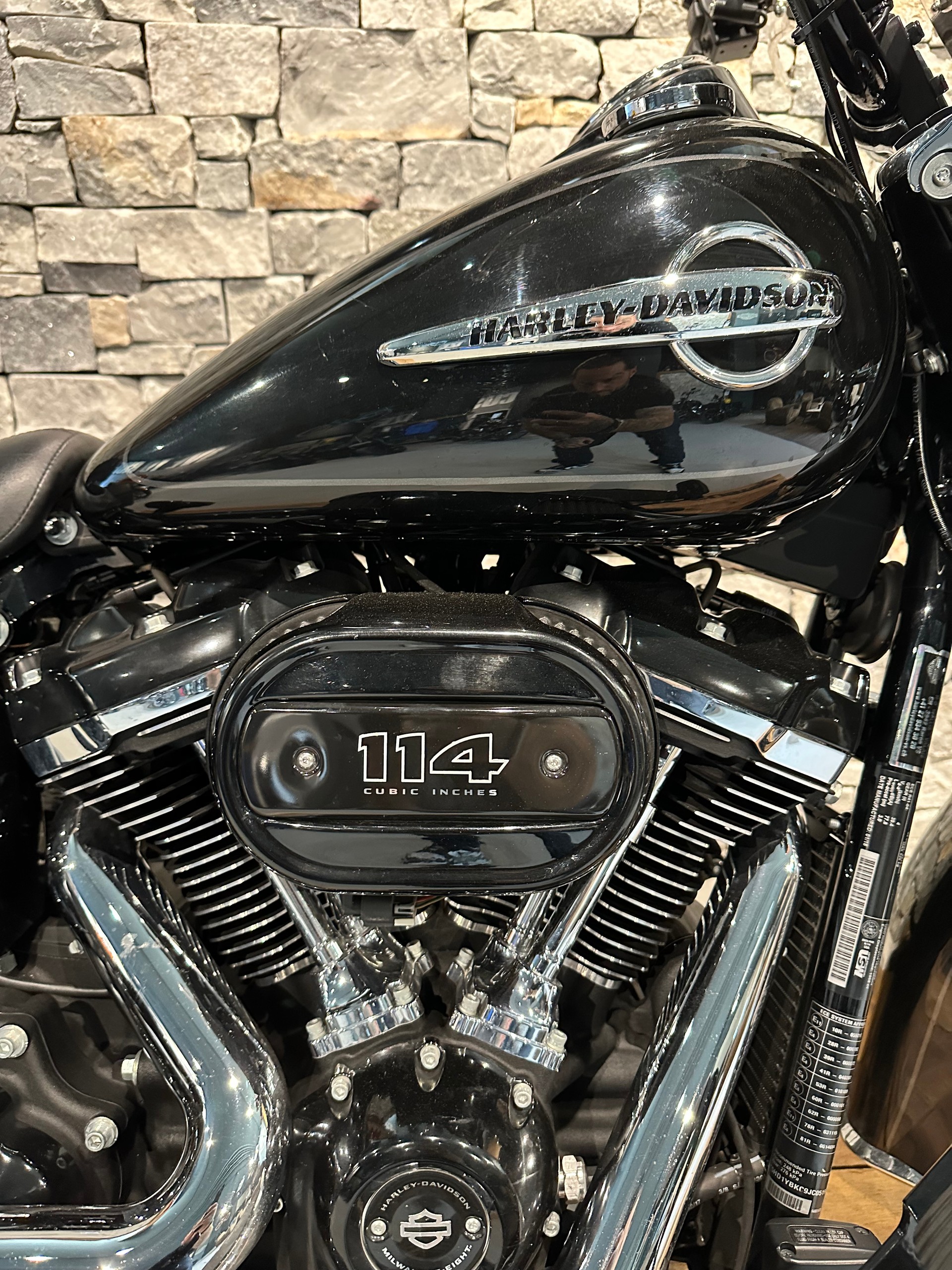 HARLEY-DAVIDSON FLHCS Heritage Classic 114 ABS-showroom-element-3