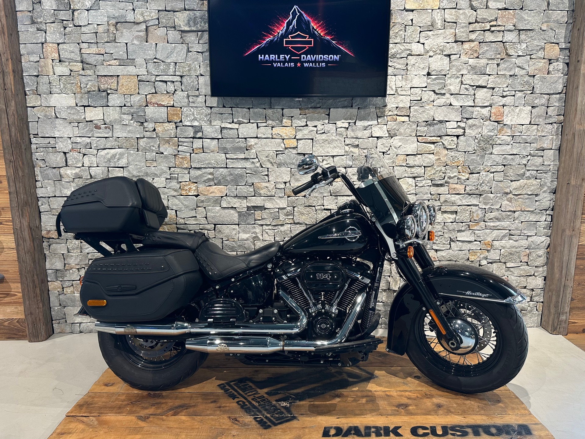 HARLEY-DAVIDSON FLHCS Heritage Classic 114 ABS