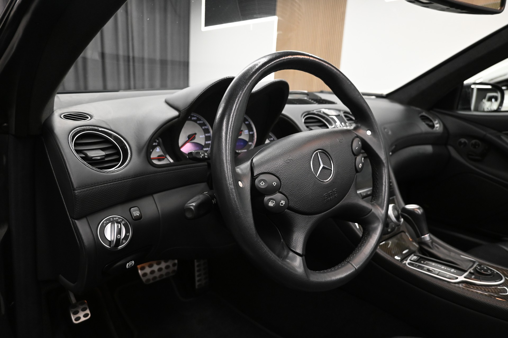 MERCEDES-BENZ SL 65 AMG Automatic-image-7
