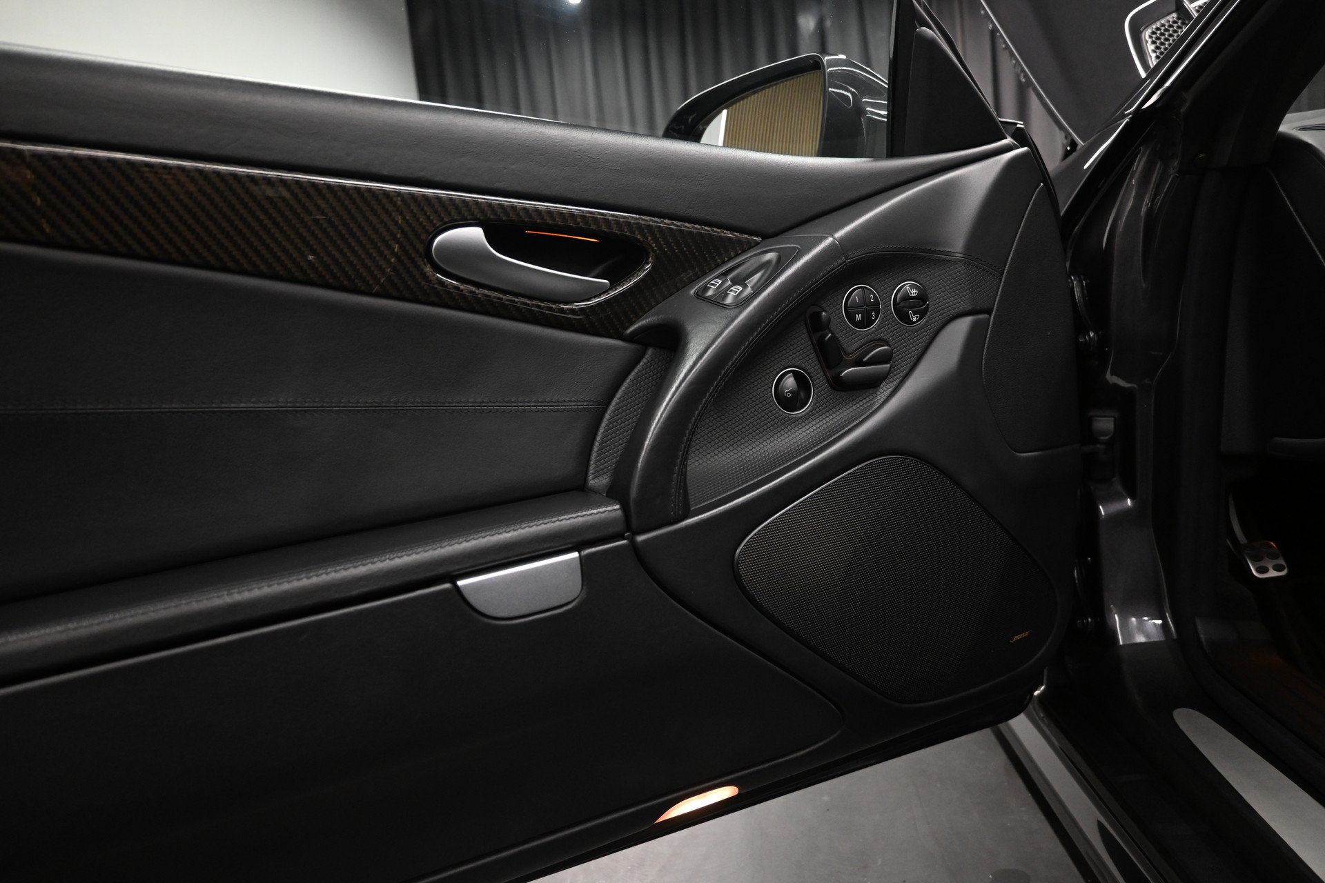 MERCEDES-BENZ SL 65 AMG Automatic-image-12