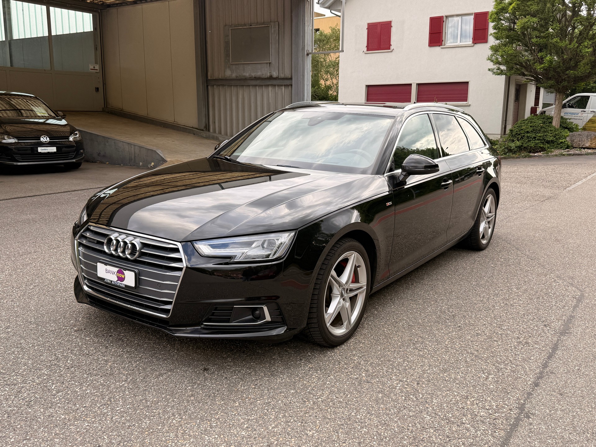 AUDI A4 Avant 2.0 TFSI quattro S-tronic S-LINE