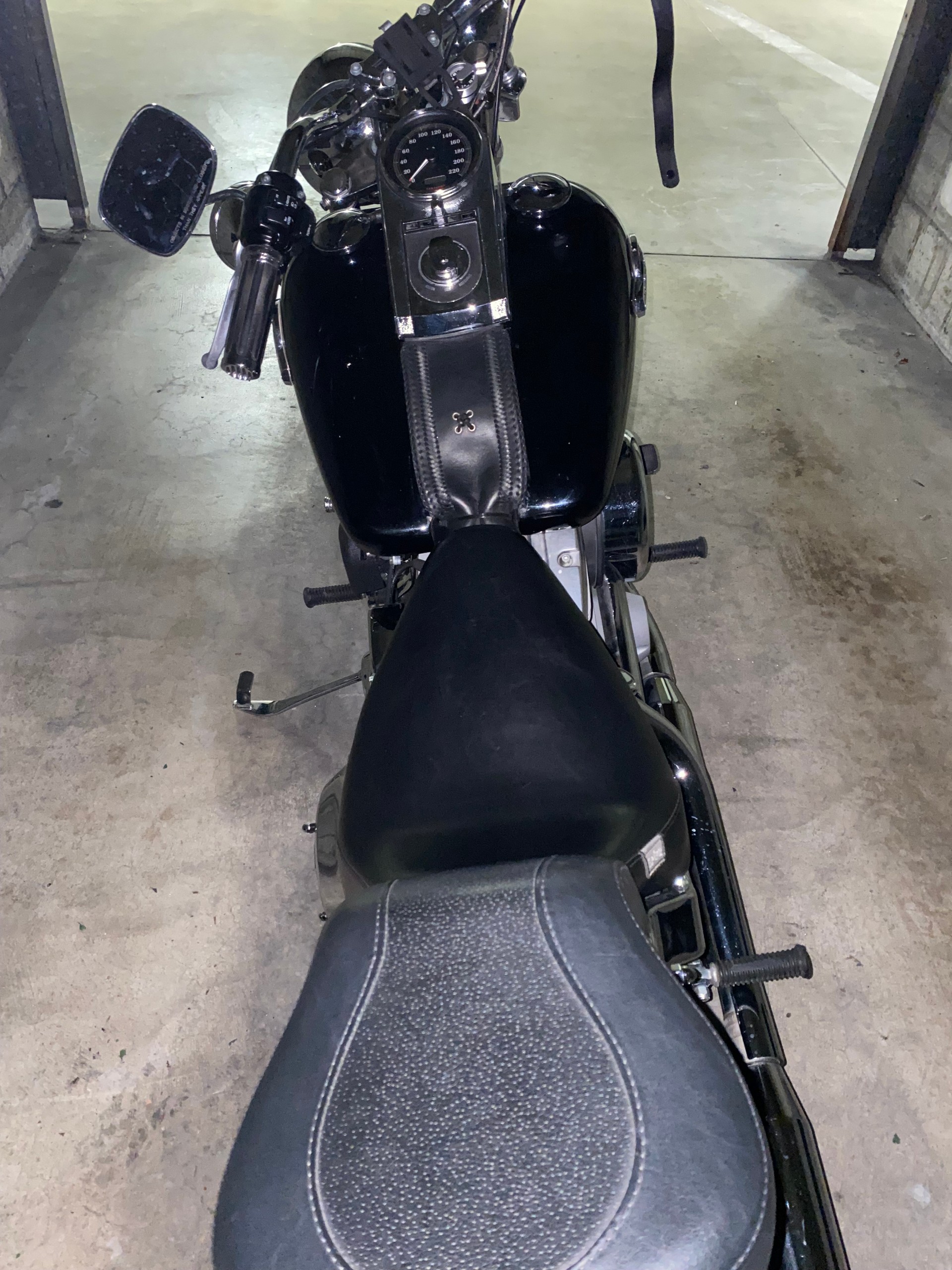 HARLEY-DAVIDSON FXST-image-4