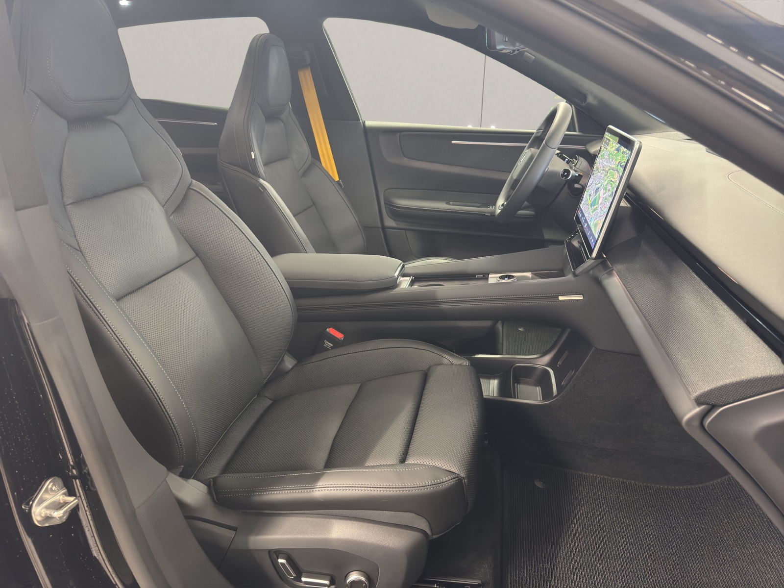 POLESTAR 4 Long Range Dual Motor Performance Prime-image-11