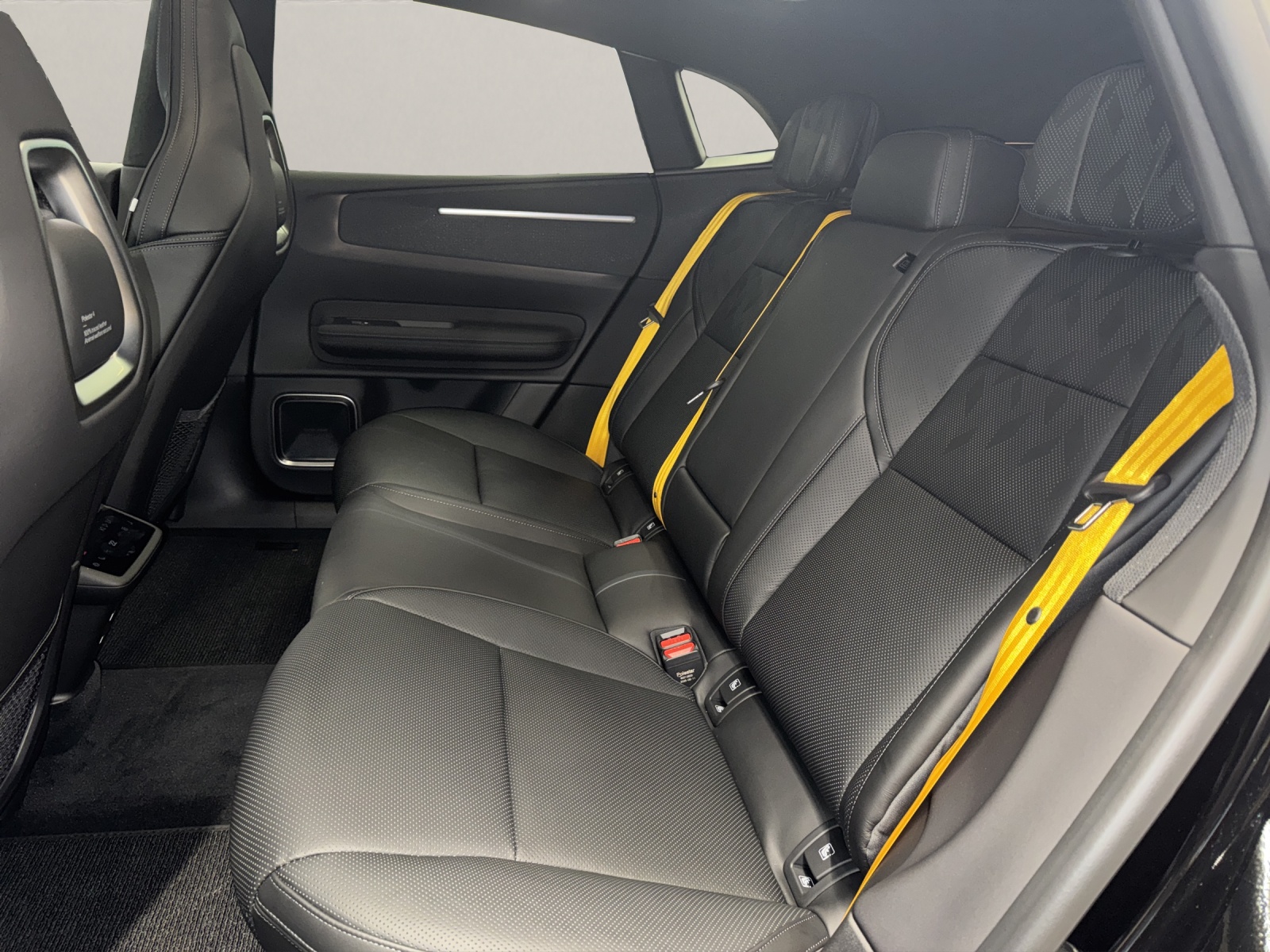 POLESTAR 4 Long Range Dual Motor Performance Prime-image-14