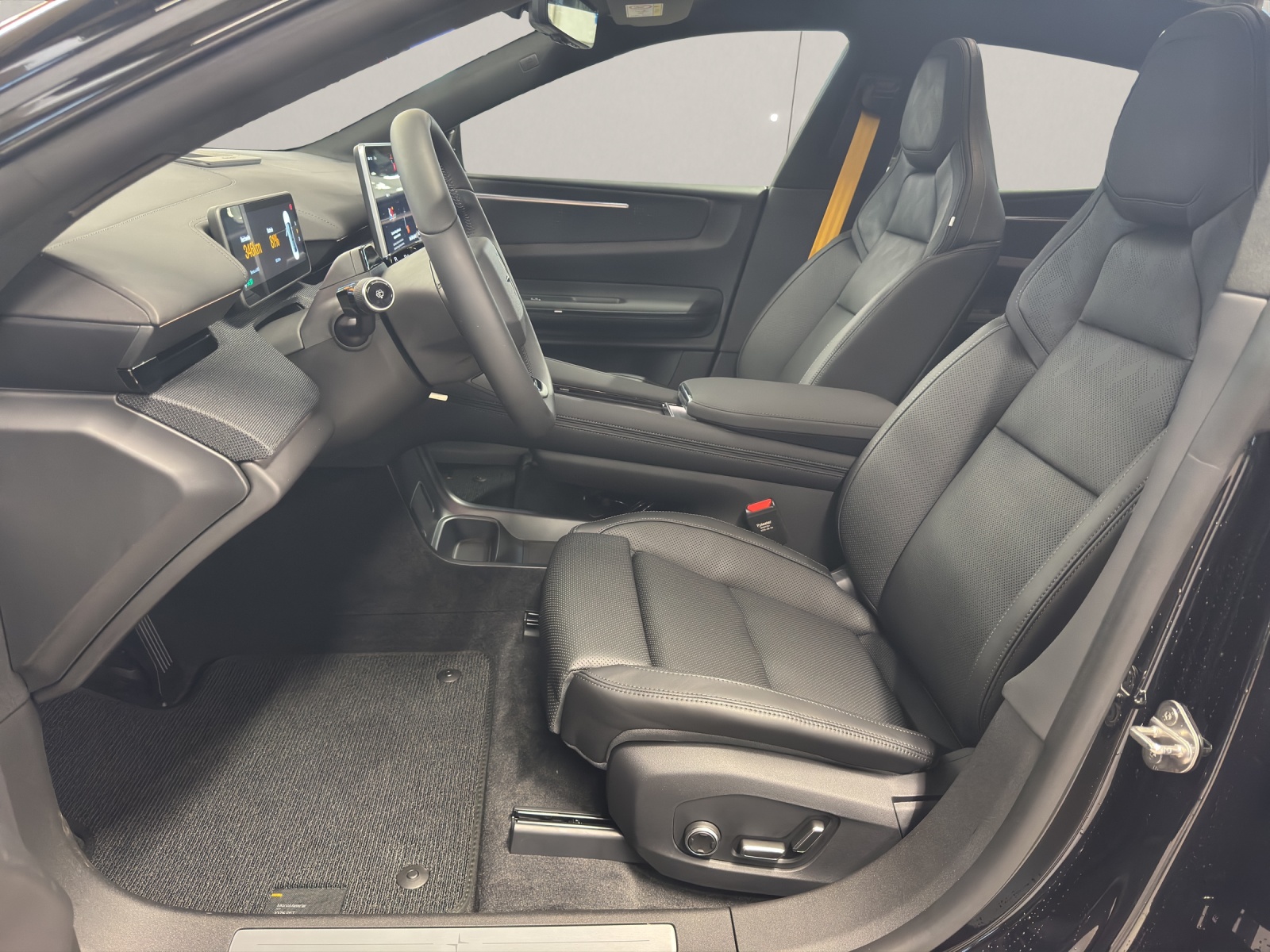 POLESTAR 4 Long Range Dual Motor Performance Prime-image-12