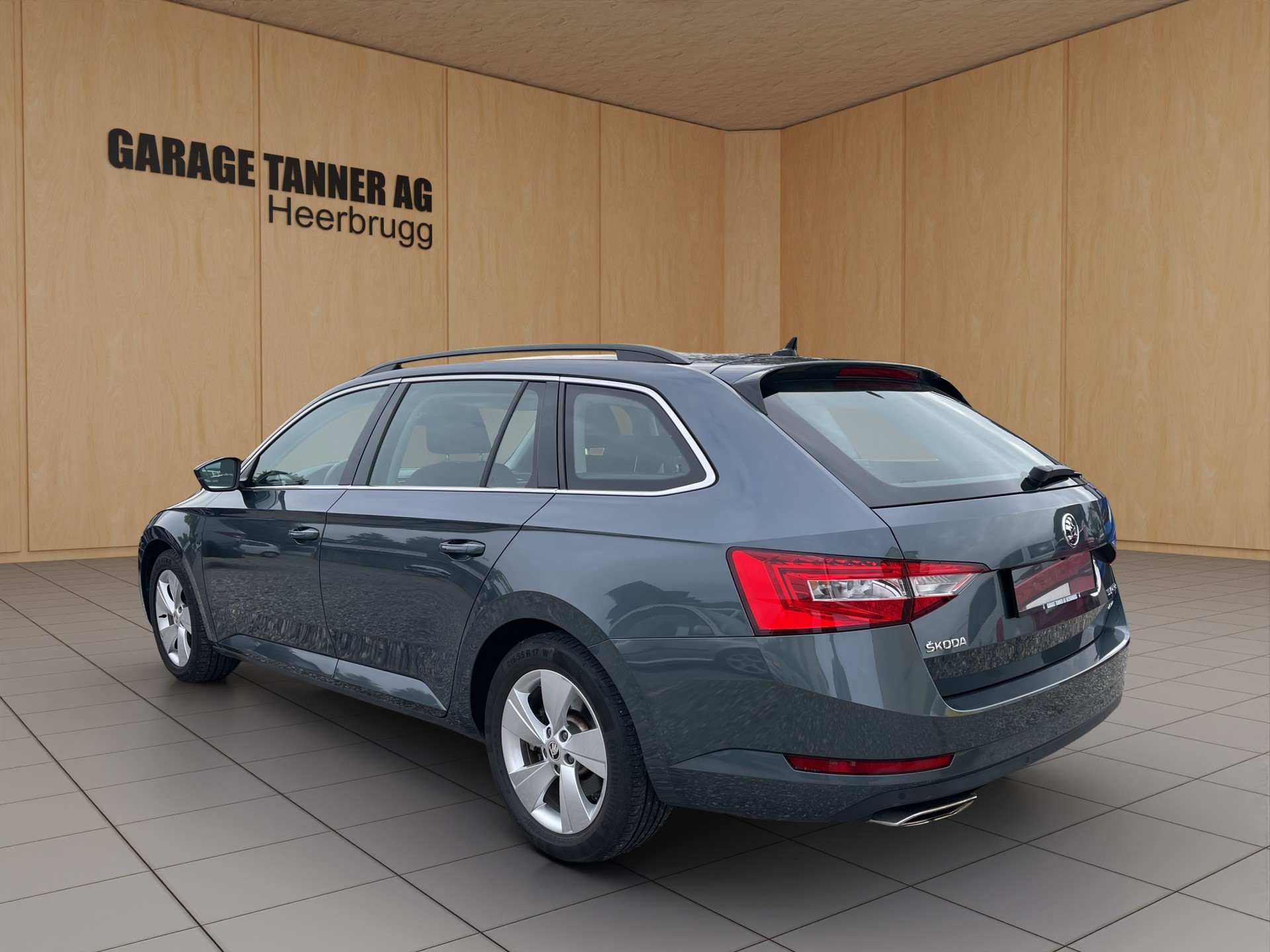 SKODA Superb Combi 2.0 TSI Ambition DSG 4x4-image-5