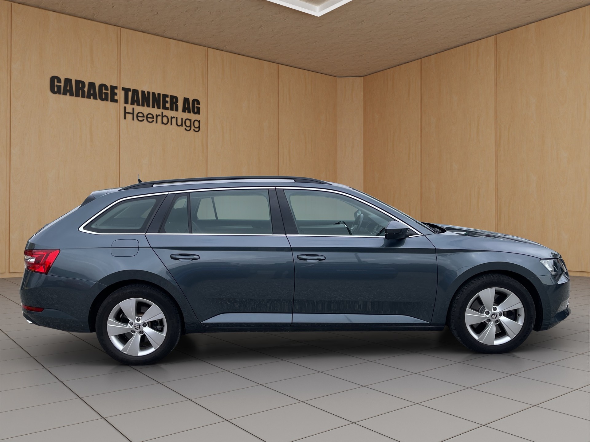 SKODA Superb Combi 2.0 TSI Ambition DSG 4x4-image-3