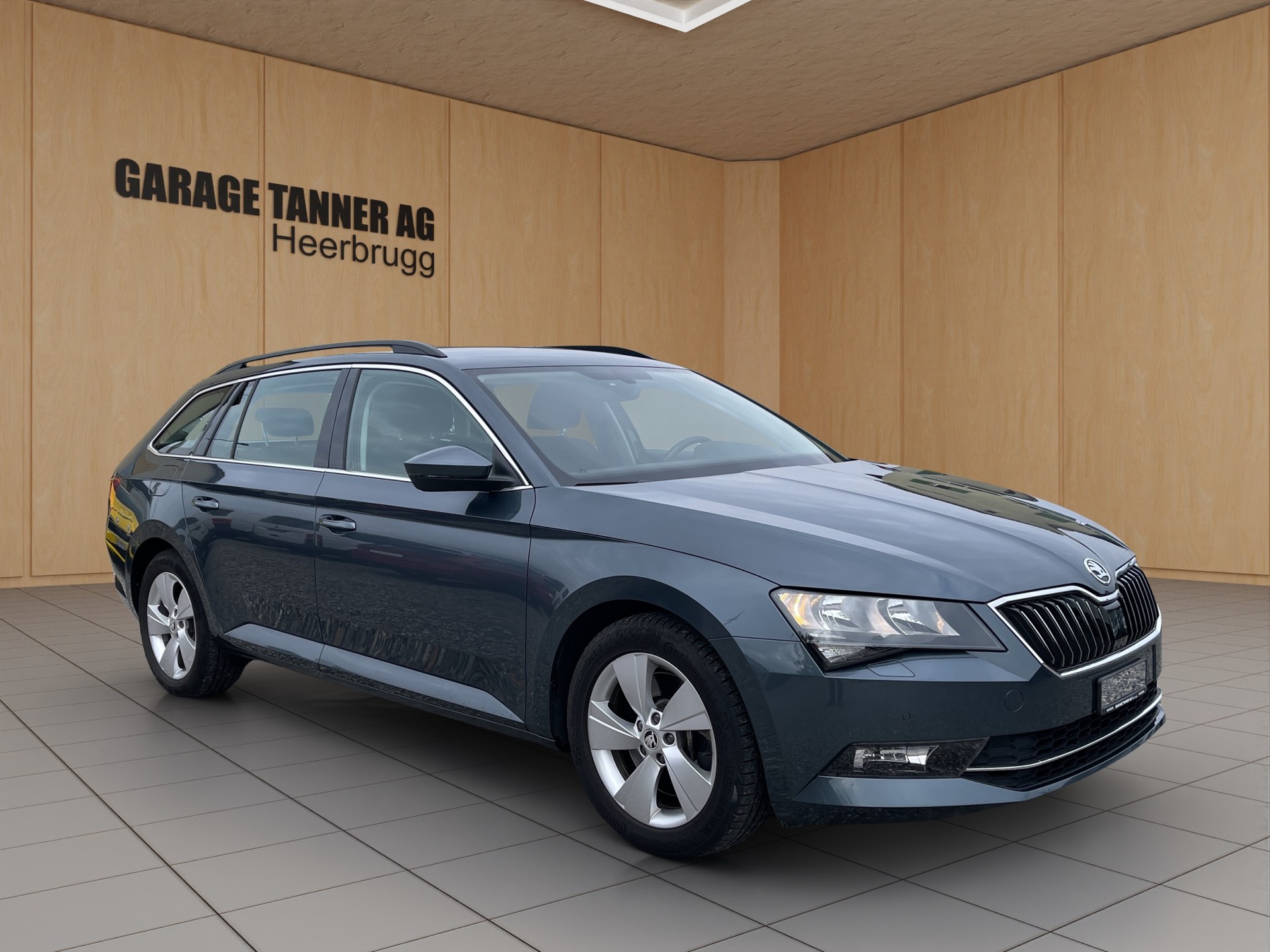 SKODA Superb Combi 2.0 TSI Ambition DSG 4x4-image-2