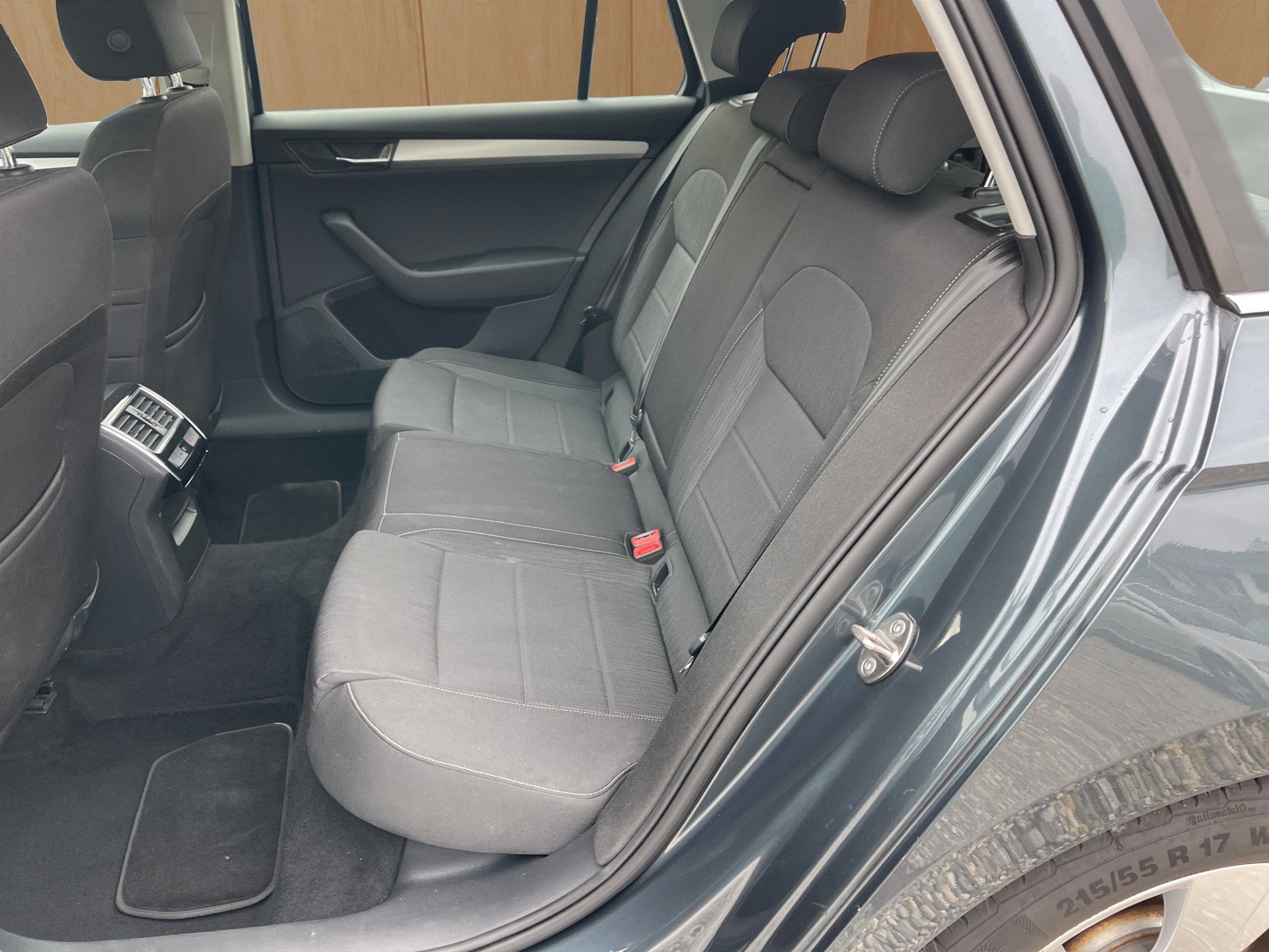 SKODA Superb Combi 2.0 TSI Ambition DSG 4x4-image-7