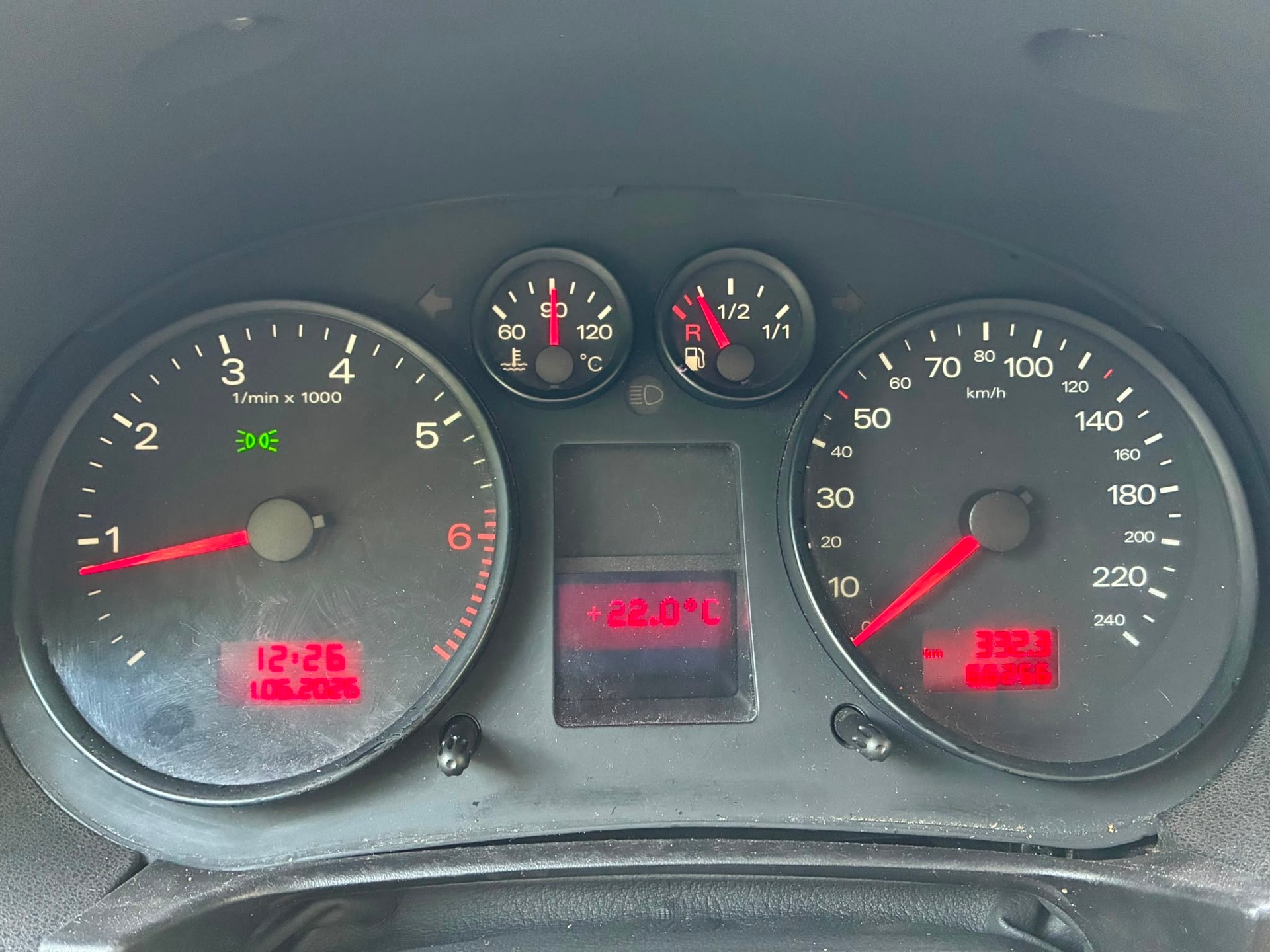 AUDI A2 1.4-image-6