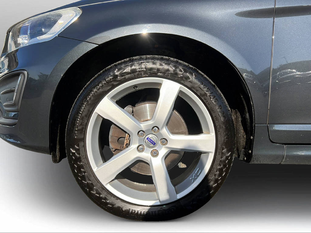 VOLVO XC60 D5 R-Design AWD-image-13