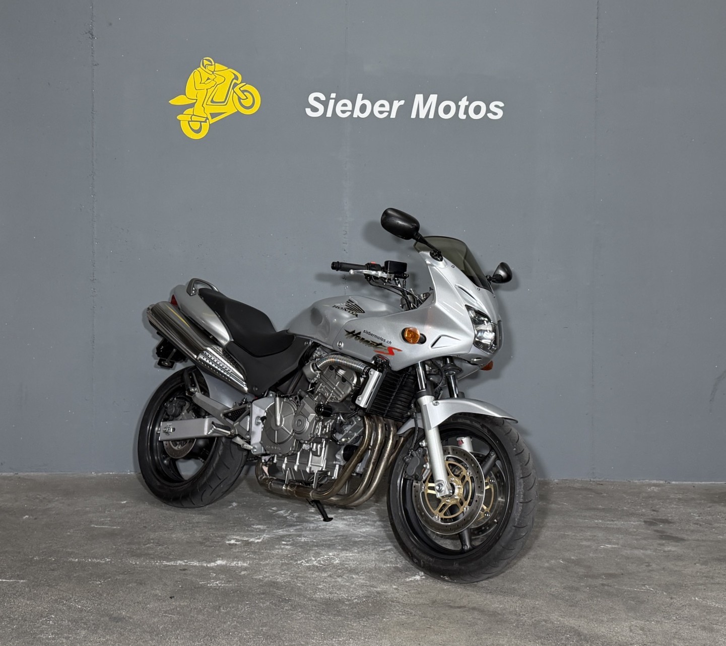 HONDA CB 600 F Hornet-S-showroom-element-1
