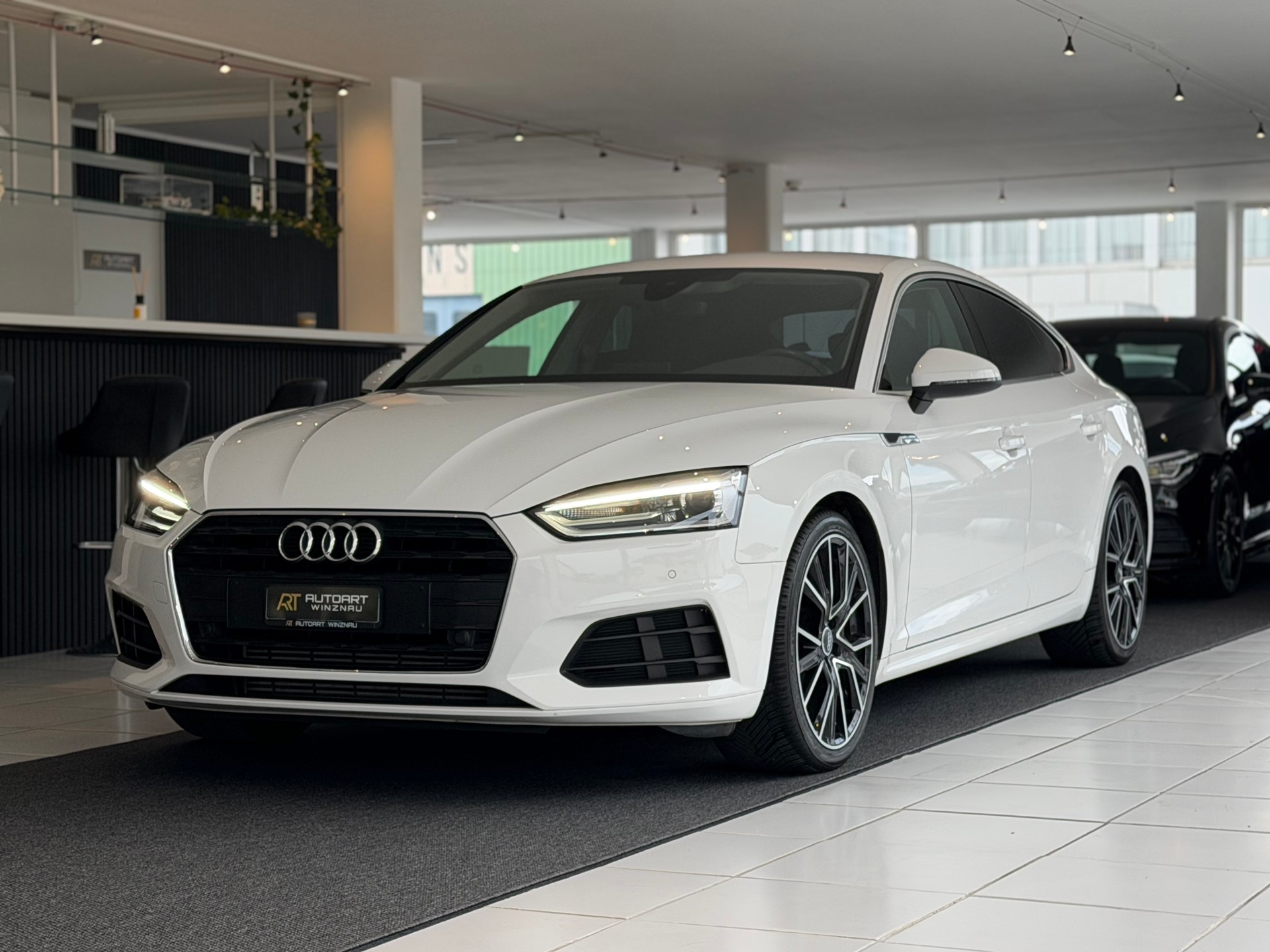 AUDI A5 Sportback 2.0 TFSI S-tronic **AHK**-image-0