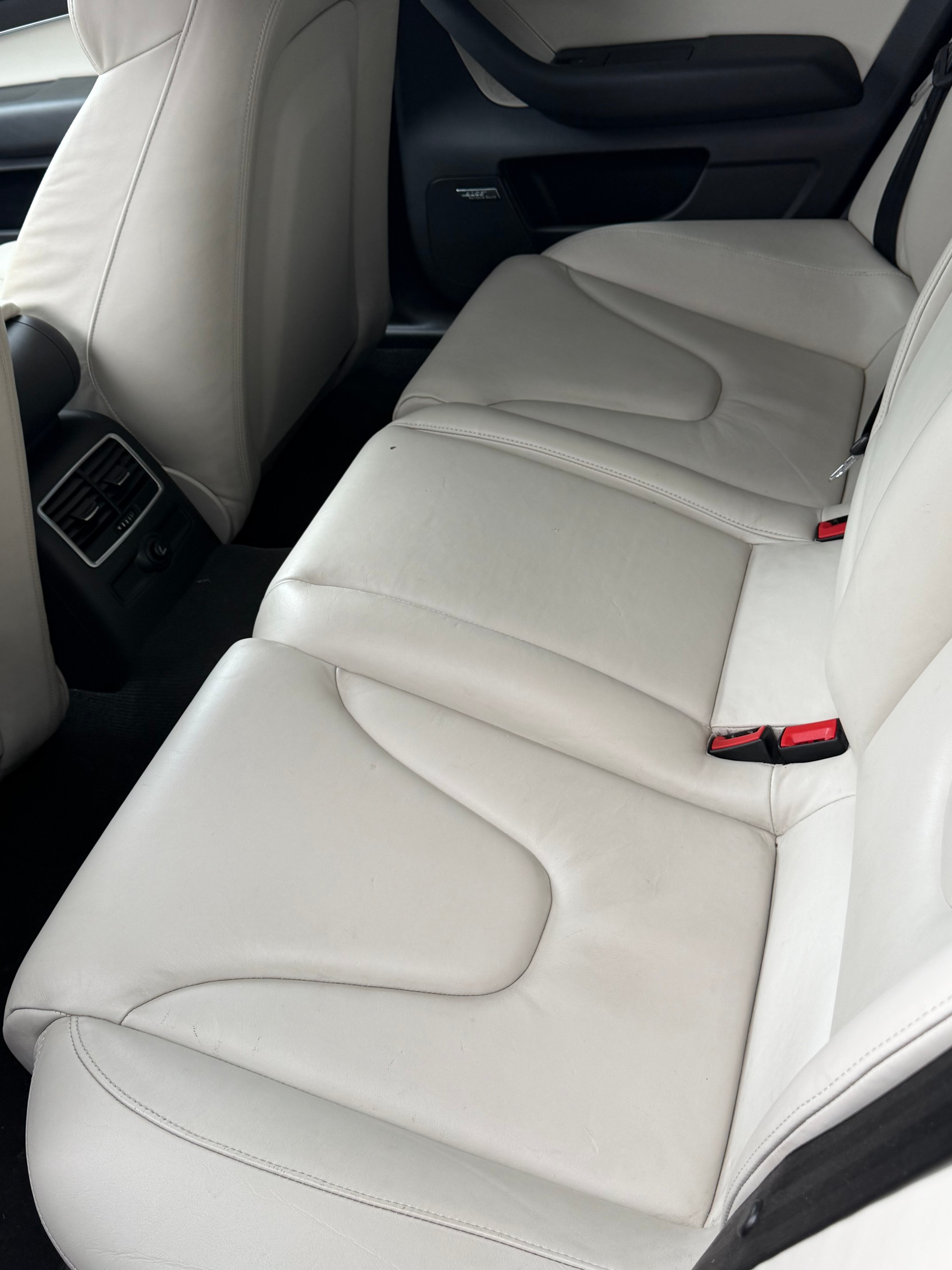 AUDI S6 Limousine 5.2 V10 quattro tiptronic-image-6